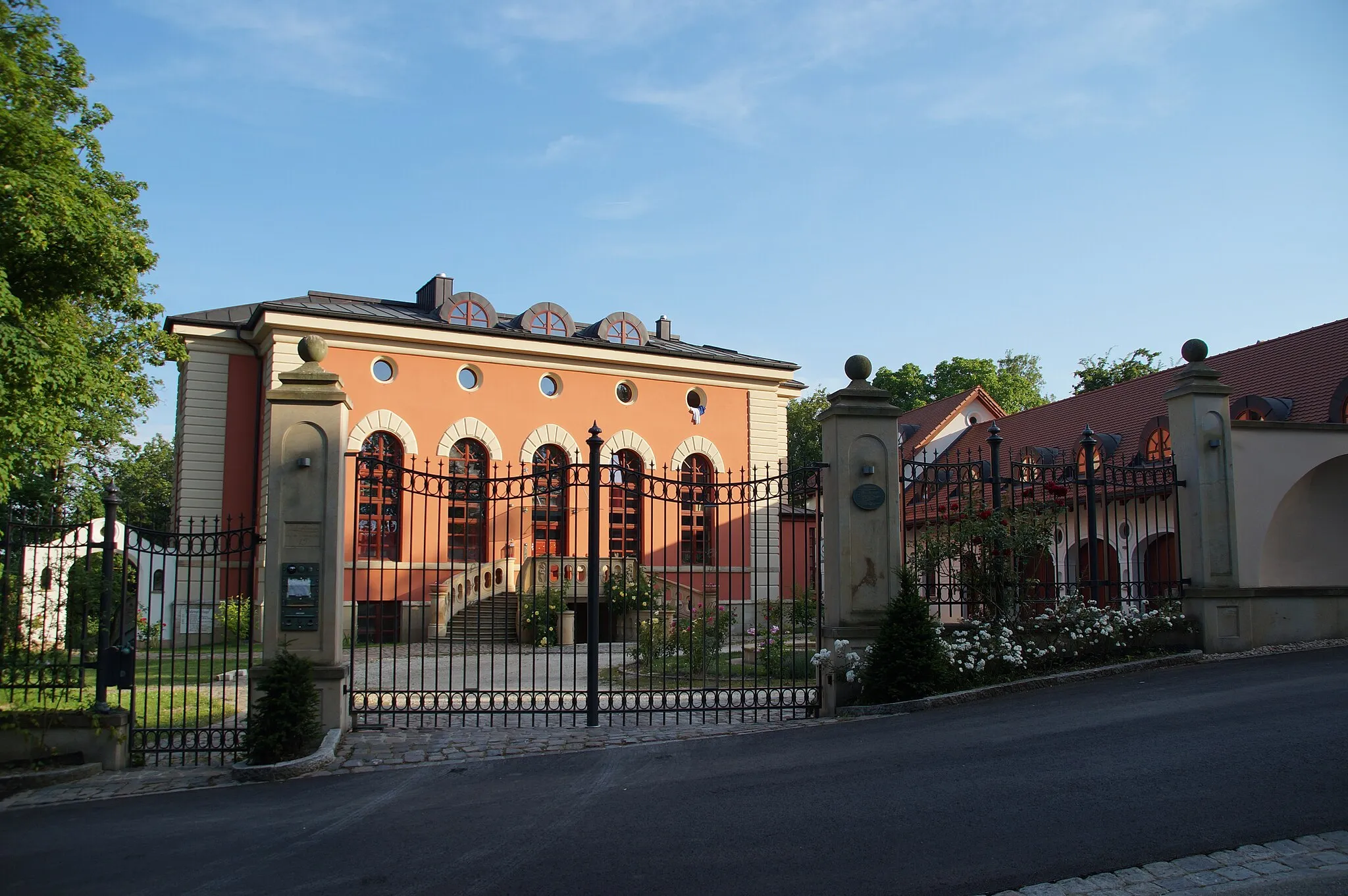 Photo showing: This is a picture of the Bavarian Baudenkmal (cultural heritage monument) with the ID