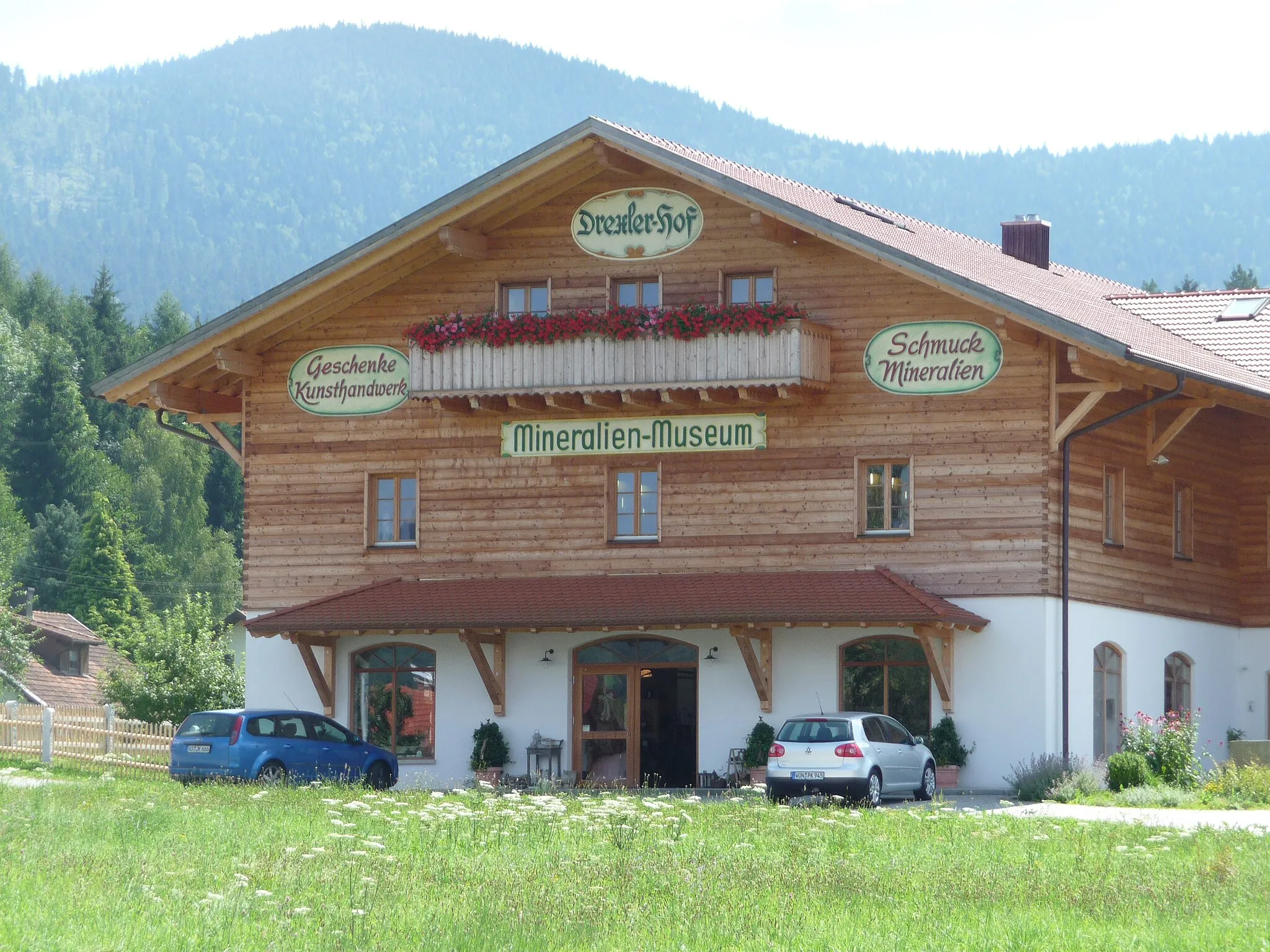 Photo showing: Das Mineralienmuseum im Drexler-Hof in Arrach