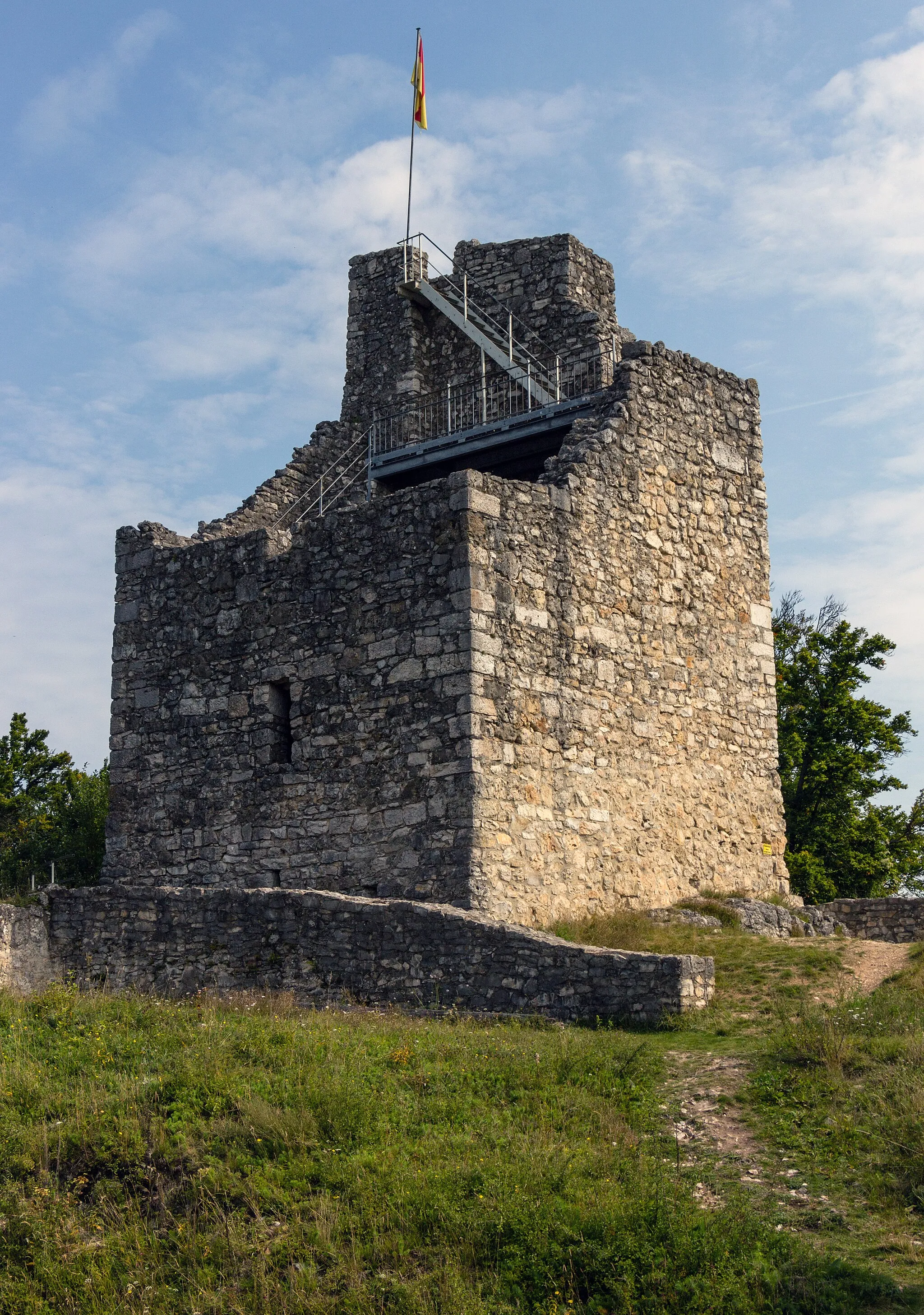 Photo showing: Burgruine, Turm, Velburg