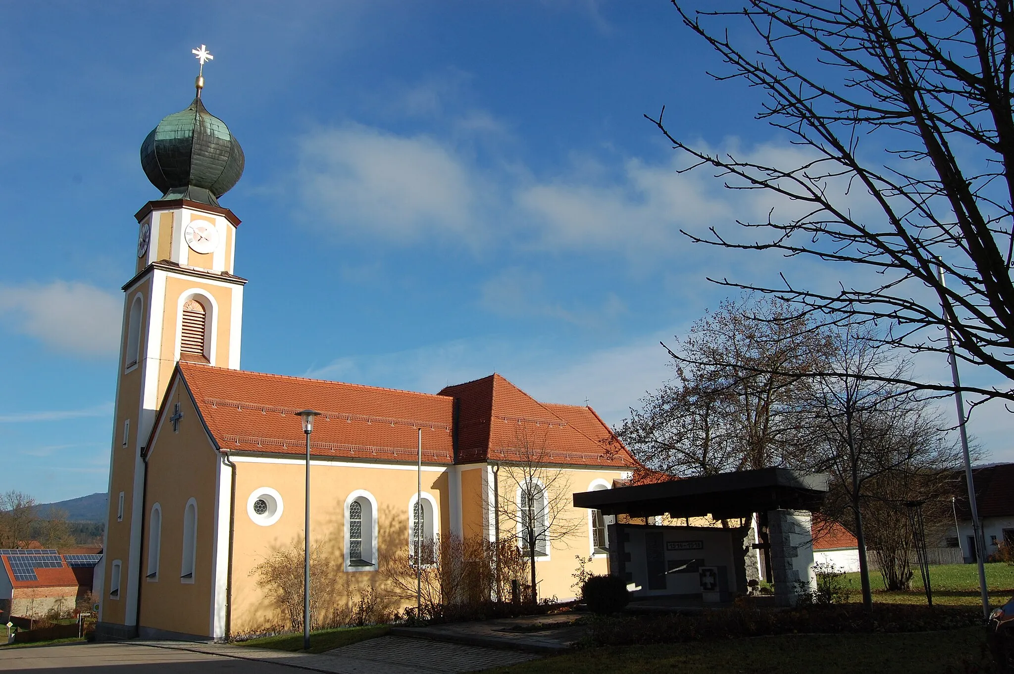 Photo showing: Kirche in Muschenried, Markt Winklarn, Landkreis Schwandorf, Oberpfalz, Bayern