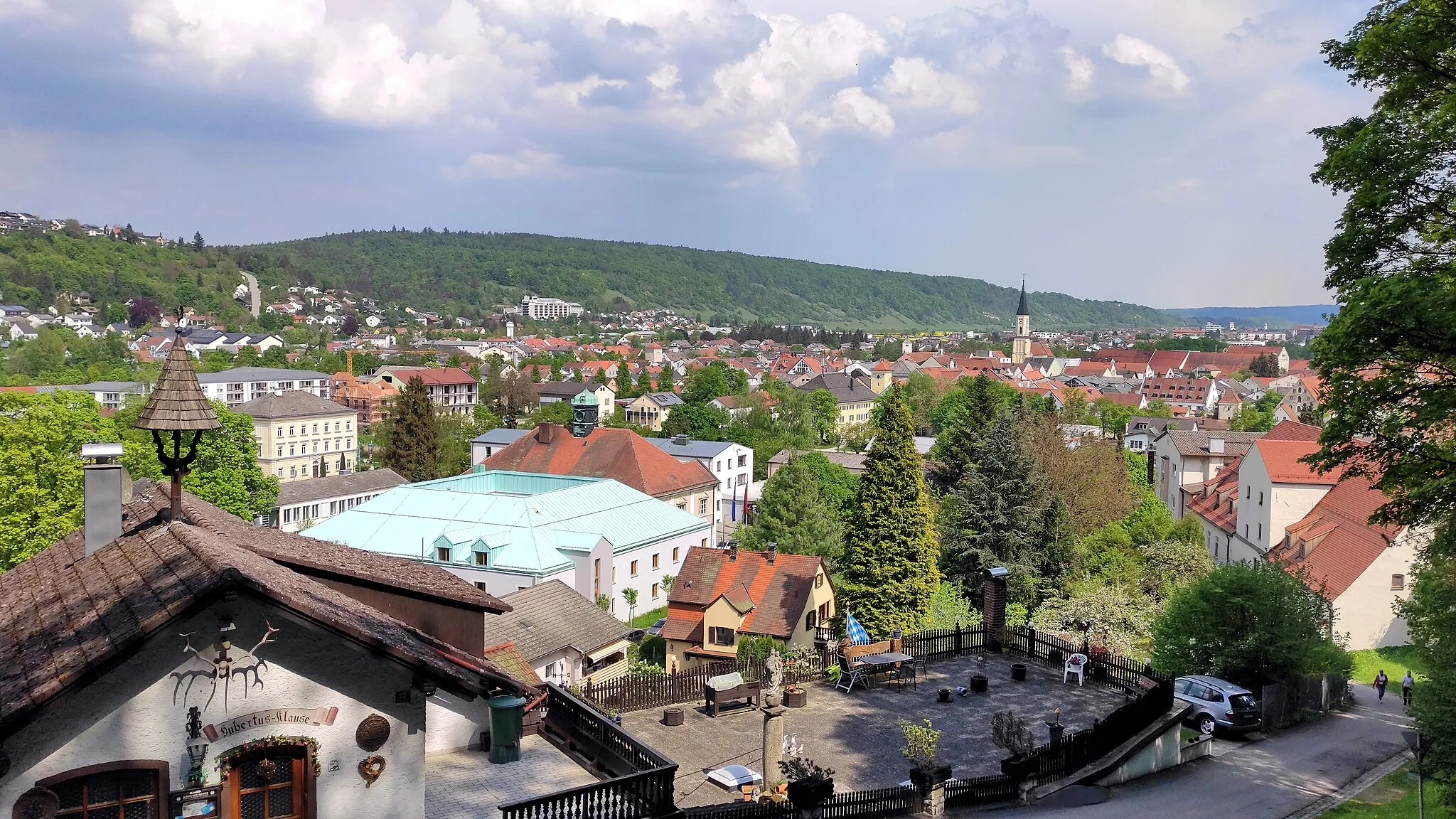 Photo showing: Kelheim ist die Kreisstadt des gleichnamigen Landkreises im Regierungsbezirk Niederbayern und mit rund 17.000 Einwohnern zugleich dessen bevölkerungsreichste Stadt.