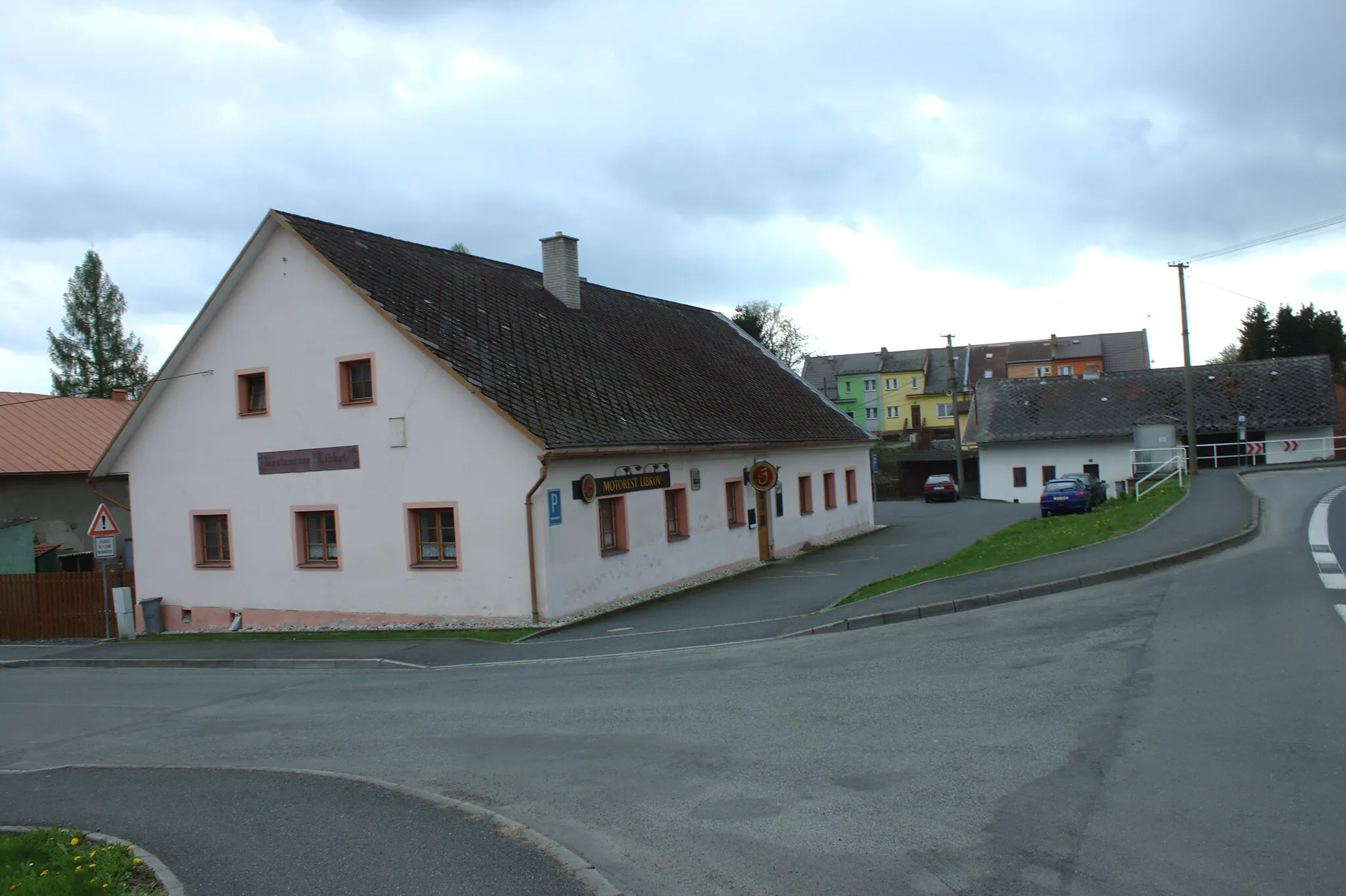 Photo showing: A road crossing with the main road in Libkov, Plzeň Region, CZ