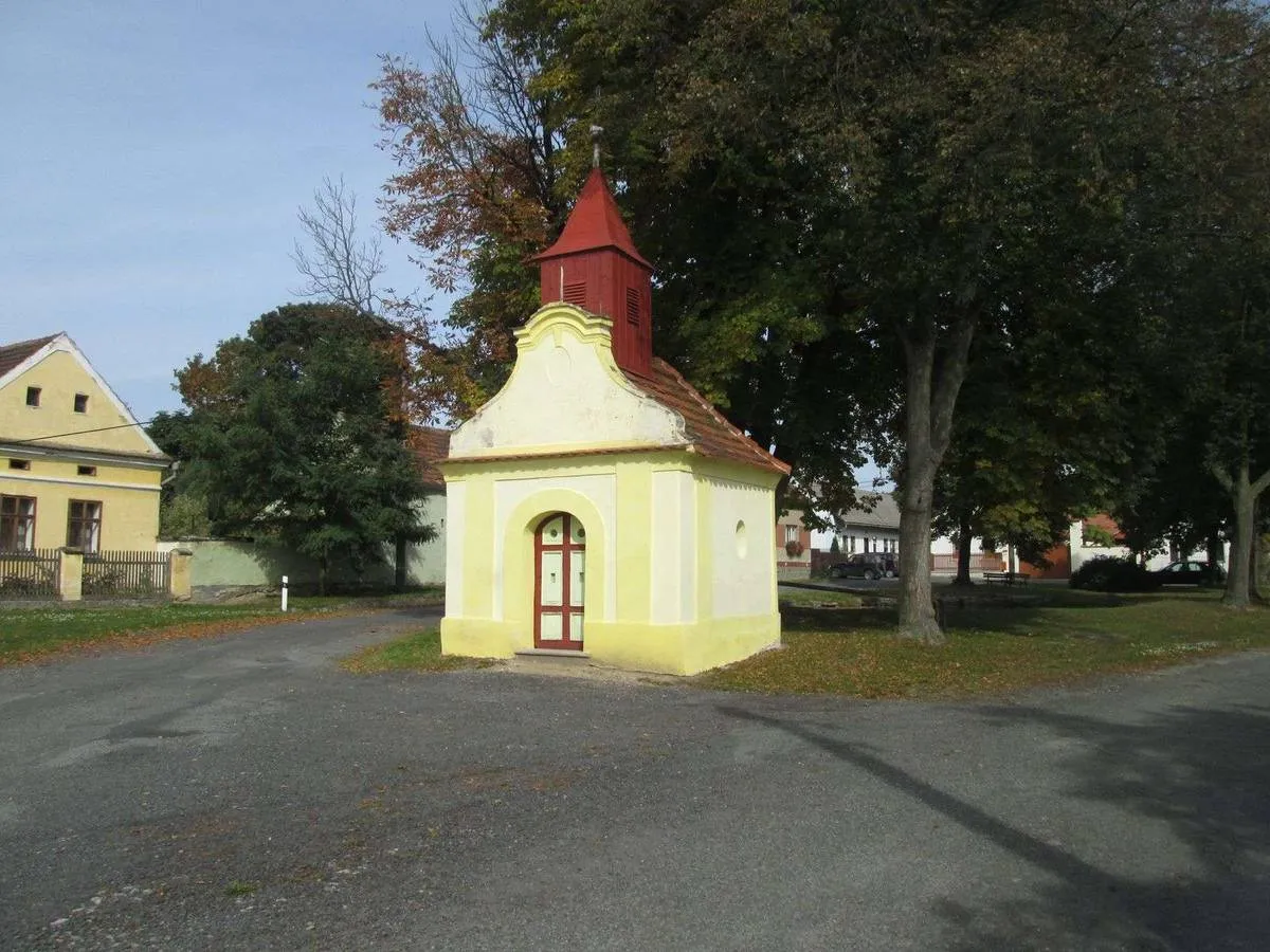 Photo showing: Chapel in Zemětice in Plzeň-South District – entry no. 3633.