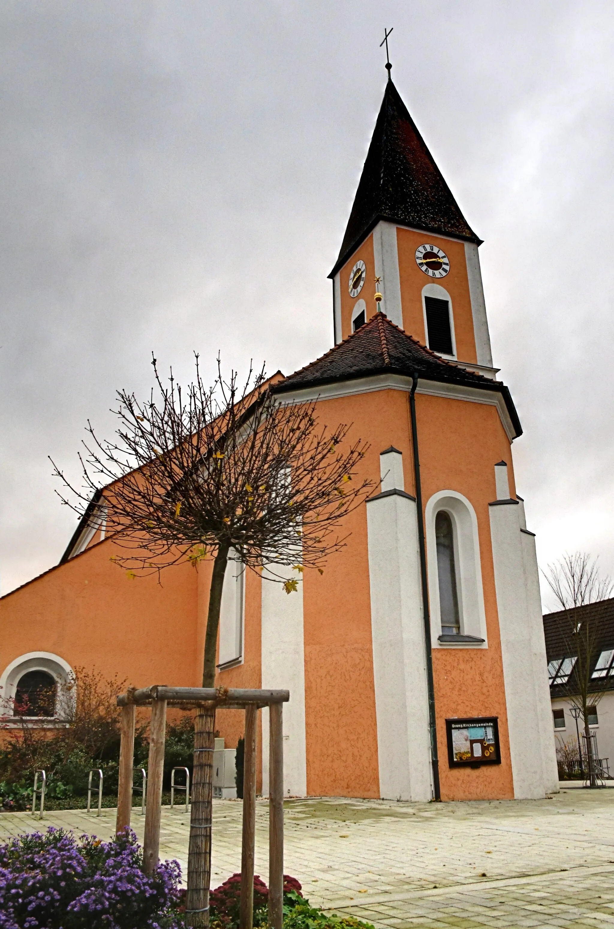 Photo showing: Deutschland, Bayern, Vohenstrauß, Evangelisch-Lutherische Stadtpfarrkirche