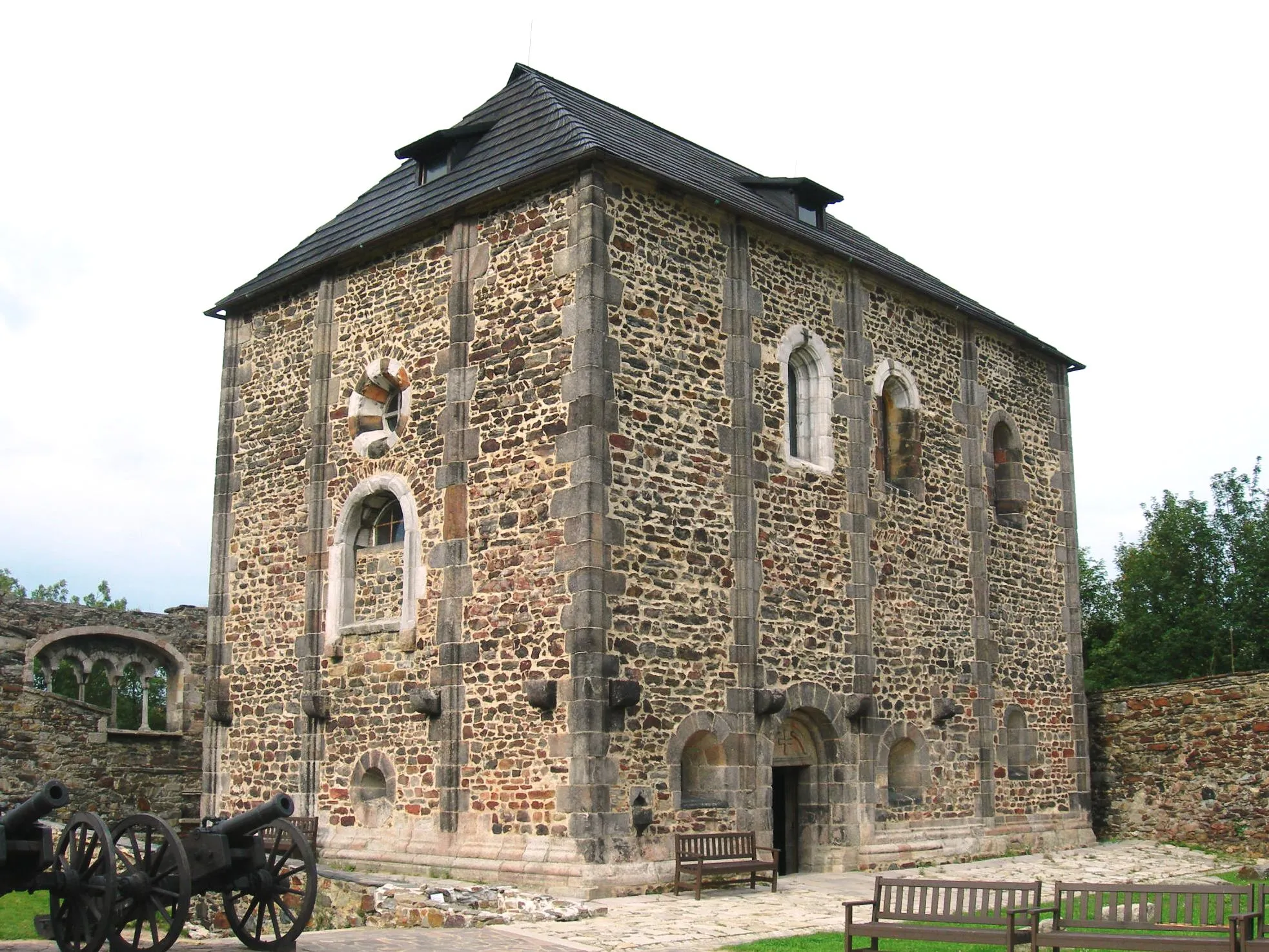 Photo showing: Cheb castle, the chapel.)