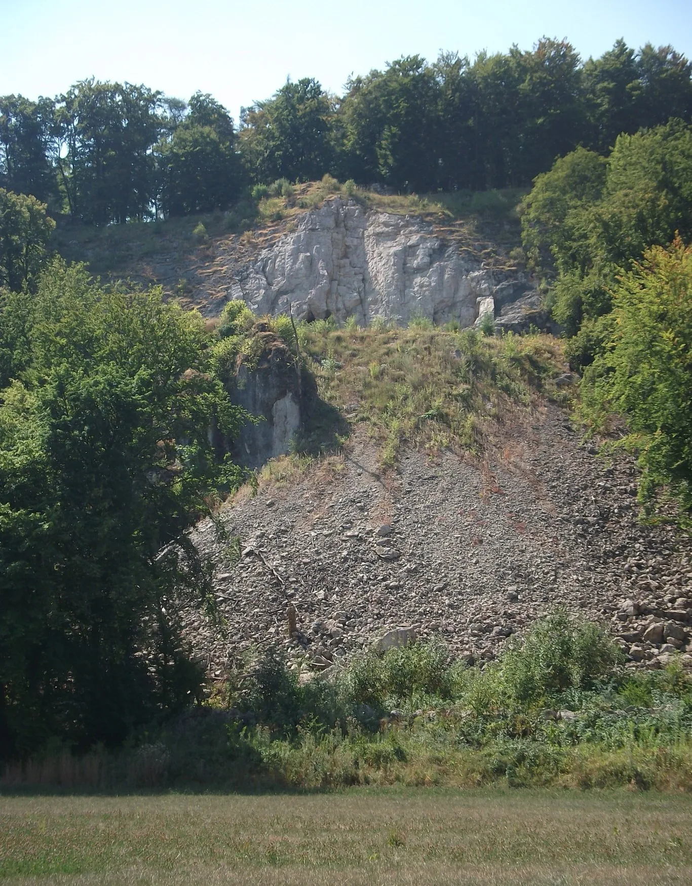 Photo showing: gesprengtes Felsentor bei Etterzhausen