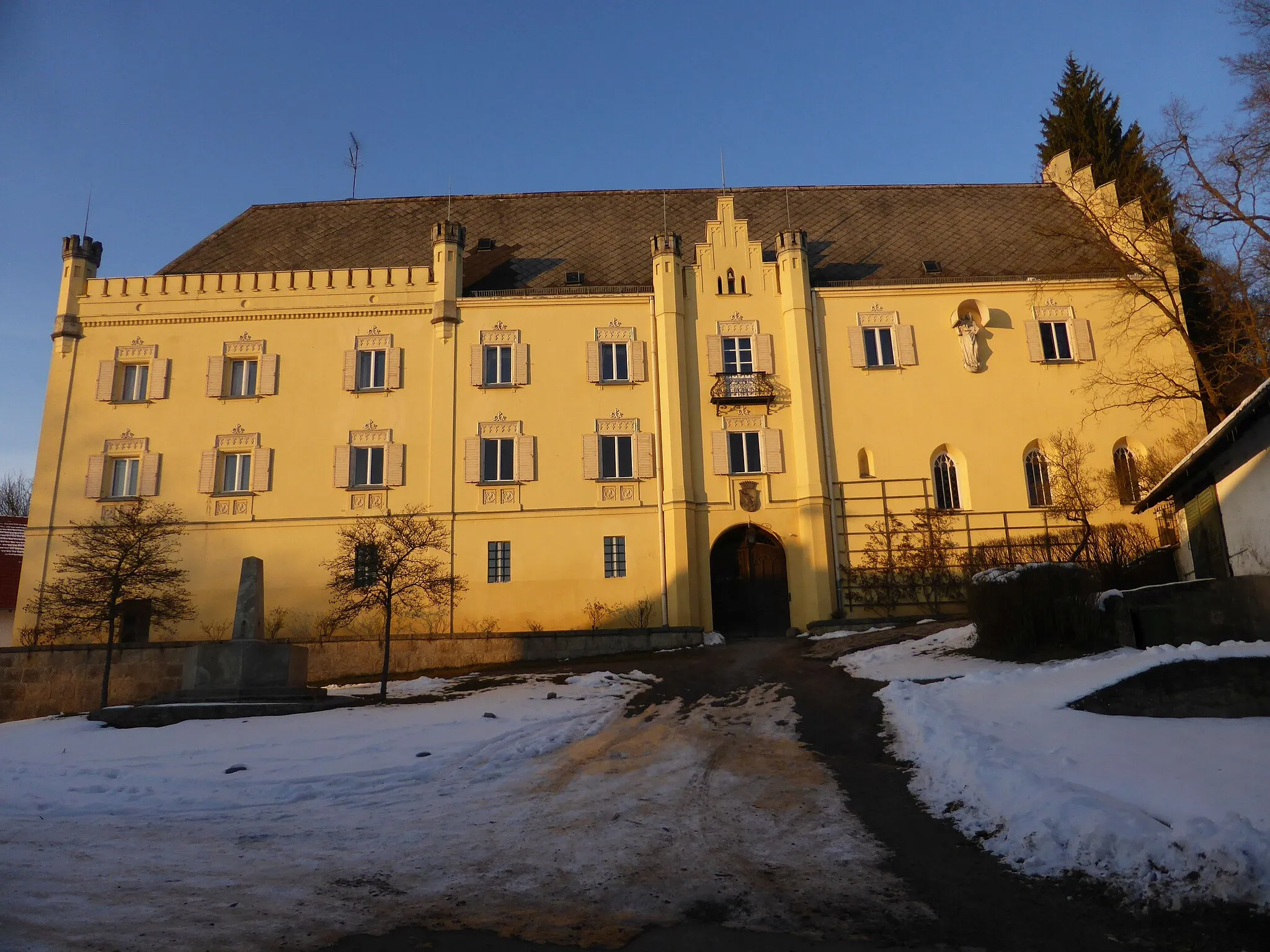 Photo showing: Schloss Karlstein