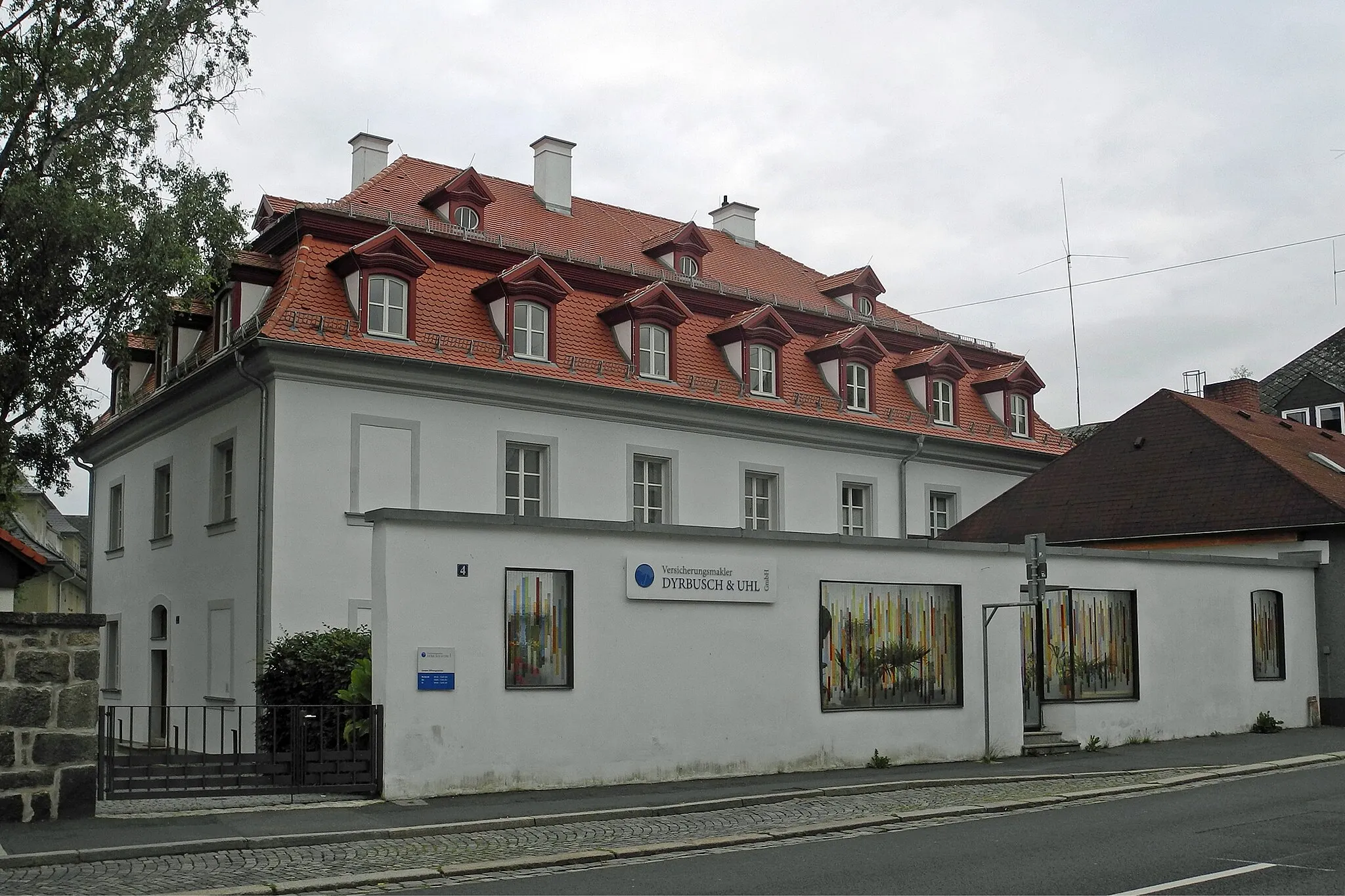 Photo showing: Alte Schule in Waldsassen, Johannisplatz 4; jetzt Wohnhaus
