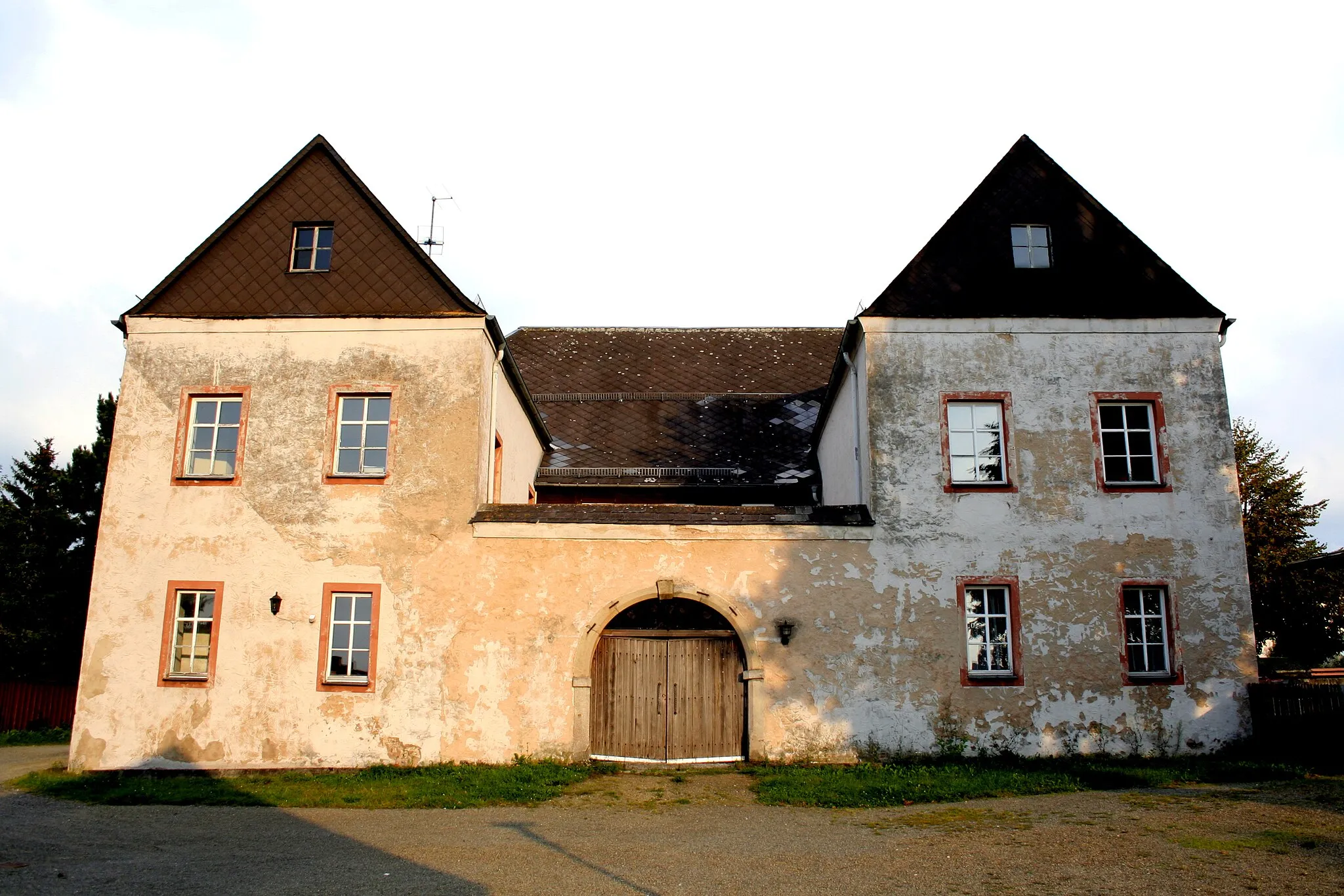 Photo showing: Heritage Building; Germany; Bavaria; Upper Palatinate; administrative district Neustadt. a.d.Waldnaab, Waldthurn New Castle Backside (D-3-74-165-10)