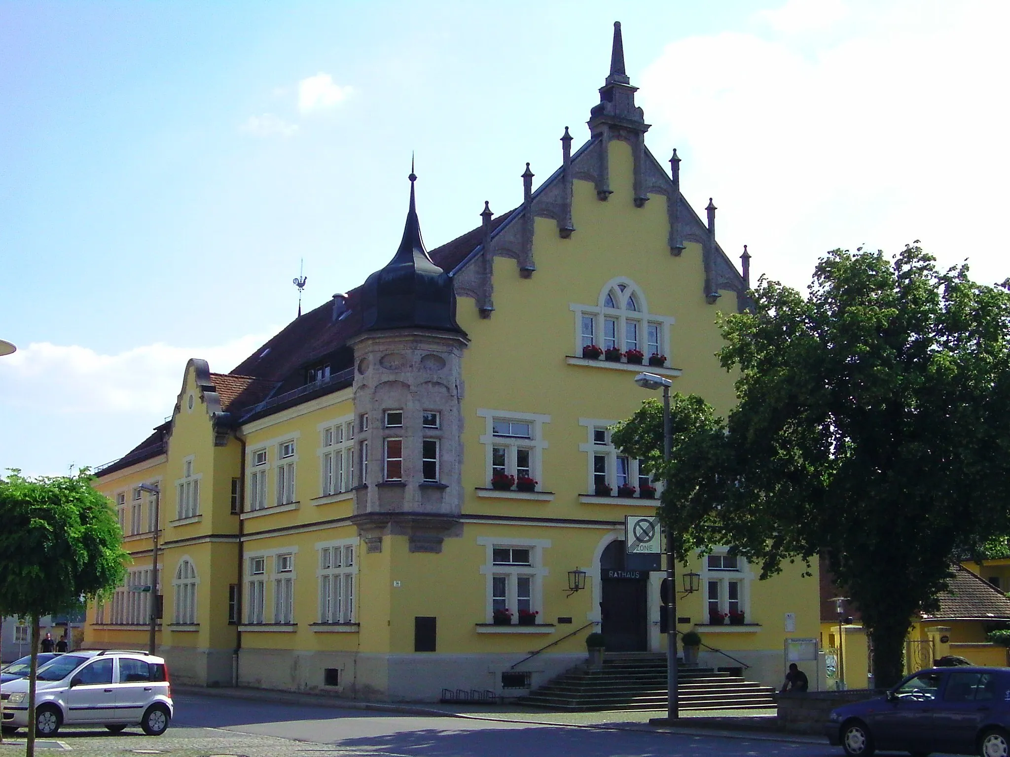 Photo showing: Bogen Town Hall