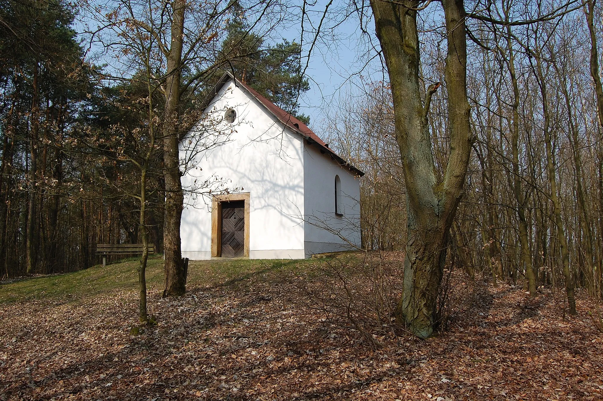 Photo showing: Kalvarienbergkapelle auf dem Pösinger "Bierl"