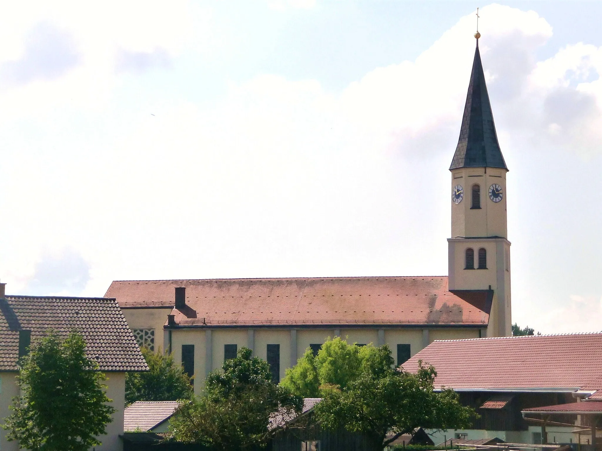 Photo showing: Die Pfarrkirche Mariä Himmelfahrt in Leiblfing