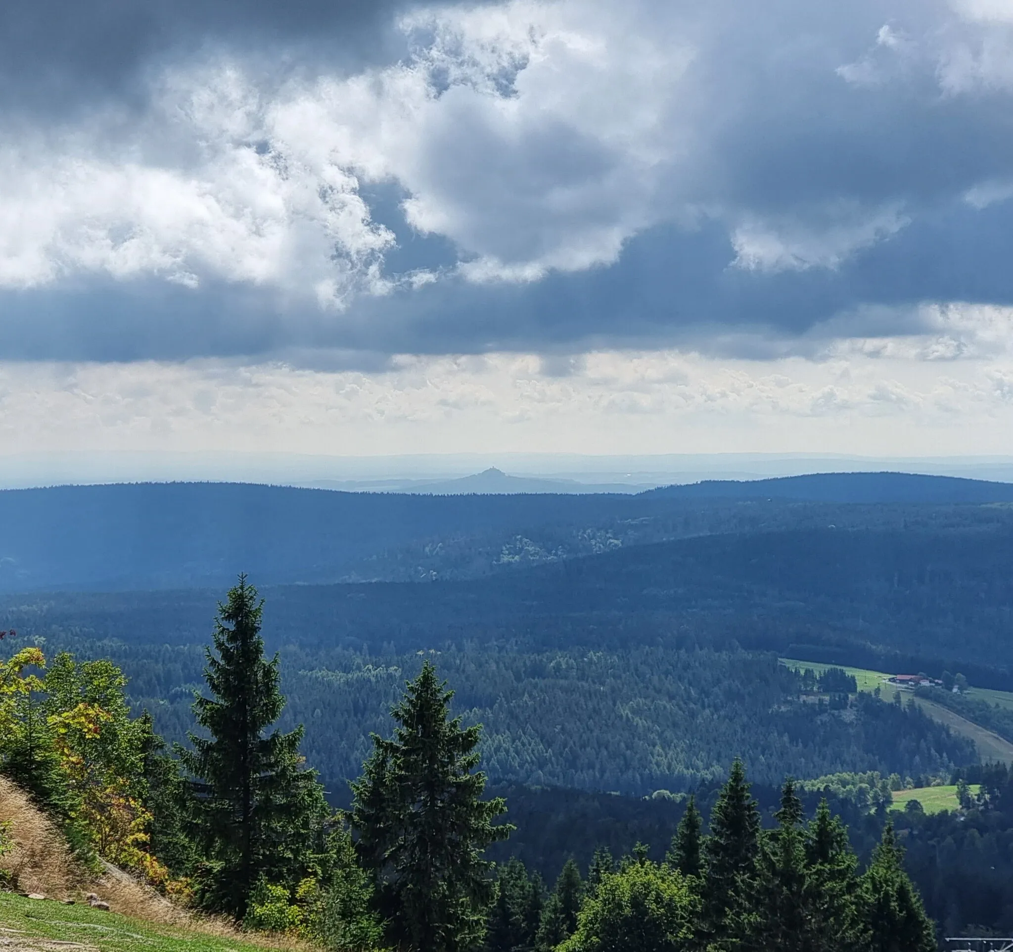 Photo showing: Rauher Kulm seen from the north from Ochsenkopf