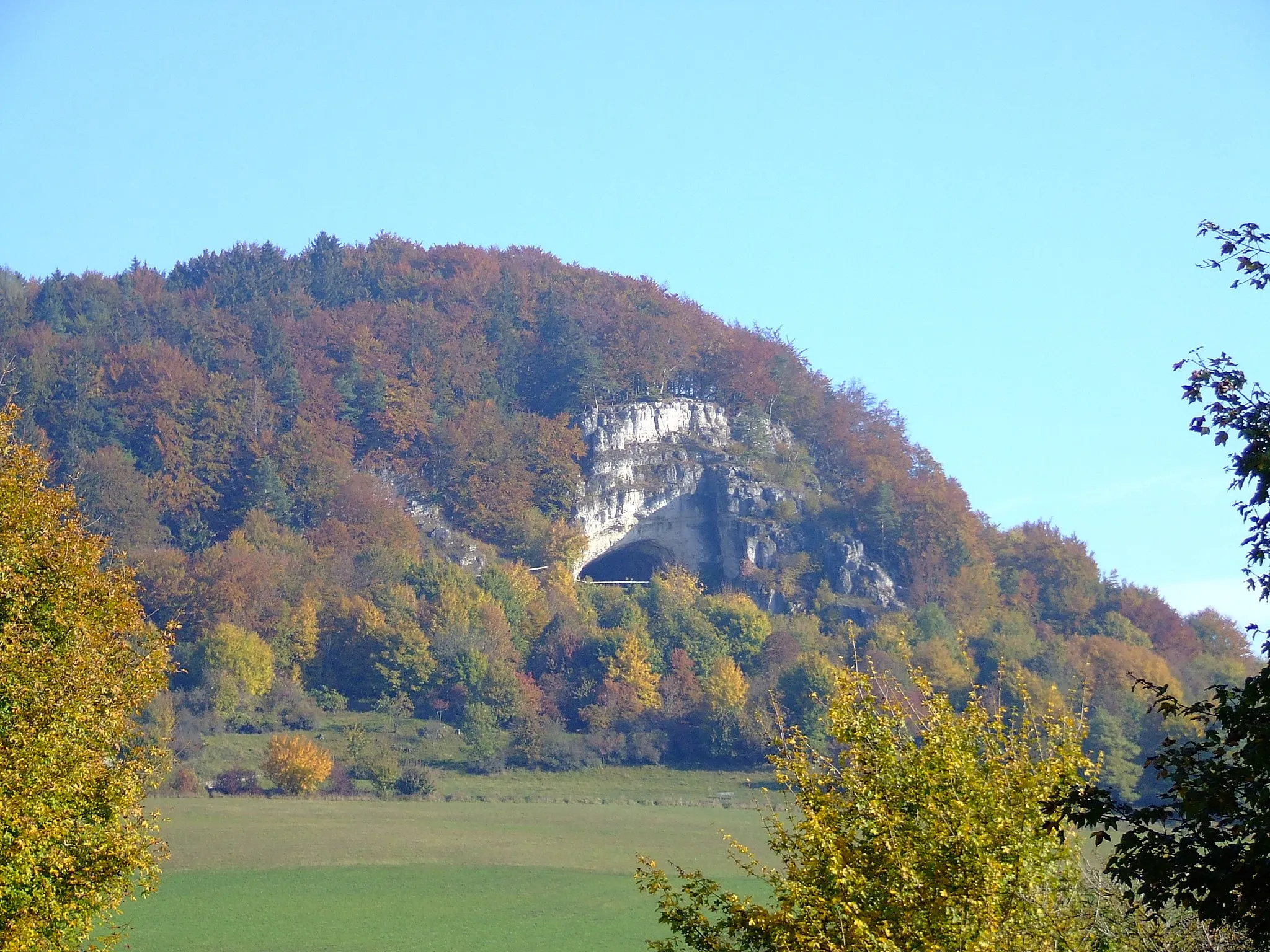 Photo showing: Hohlloch, Grottenkomplex bei Velburg in der Oberpfalz