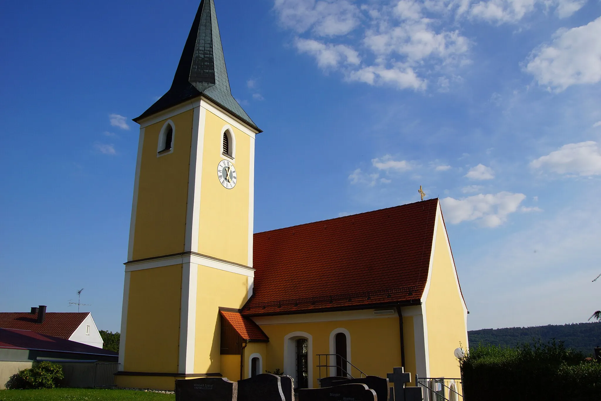 Photo showing: Die katholische Filialkirche Mariä Himmelfahrt in Weihersdorf bei Mühlhausen in der Oberpfalz: