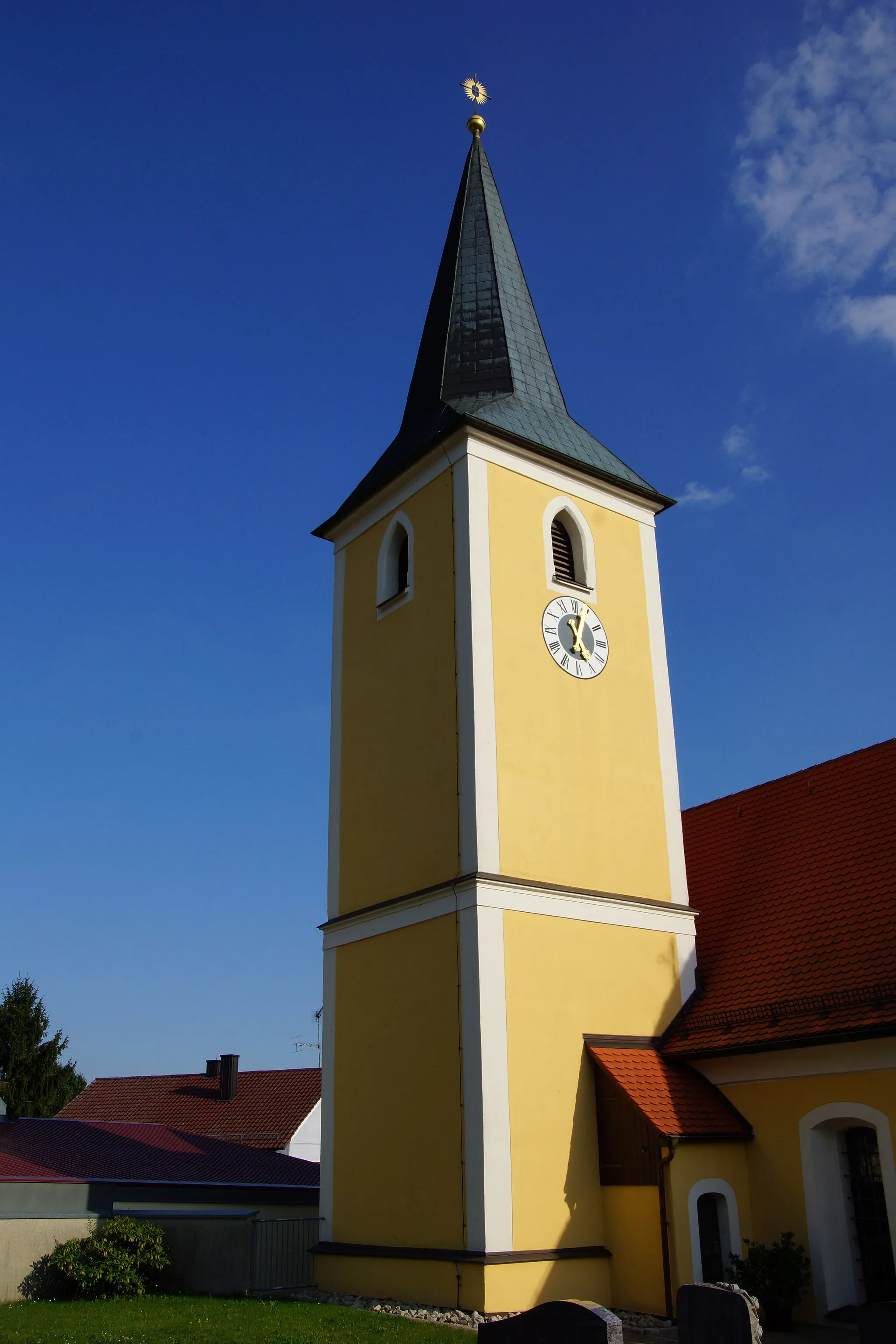 Photo showing: Die katholische Filialkirche Mariä Himmelfahrt in Weihersdorf bei Mühlhausen in der Oberpfalz: