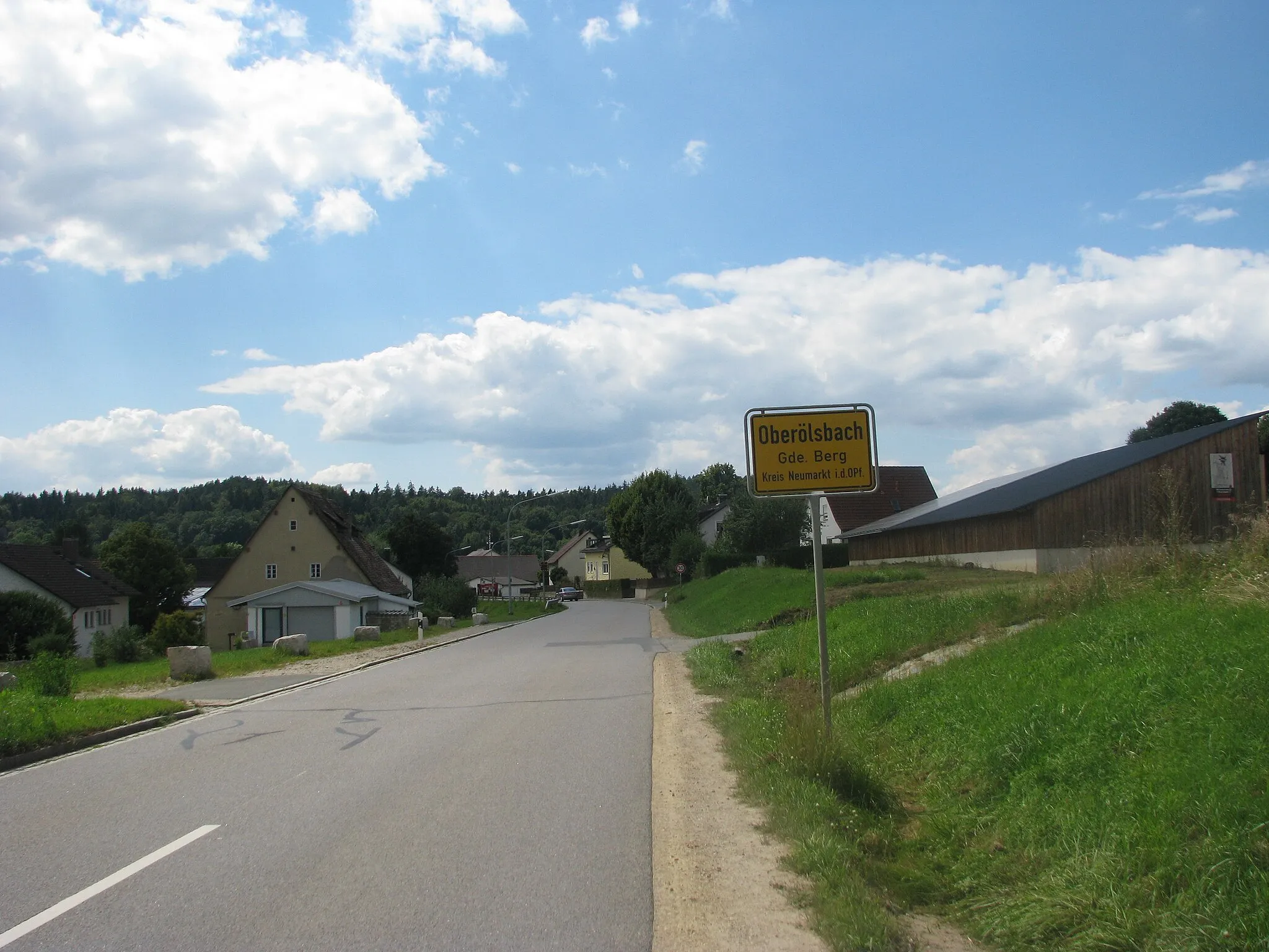 Photo showing: Oberölsbach, Ortsteil der Gemeinde Berg in der Oberpfalz, Bayern, an der Kreisstraße NM 8