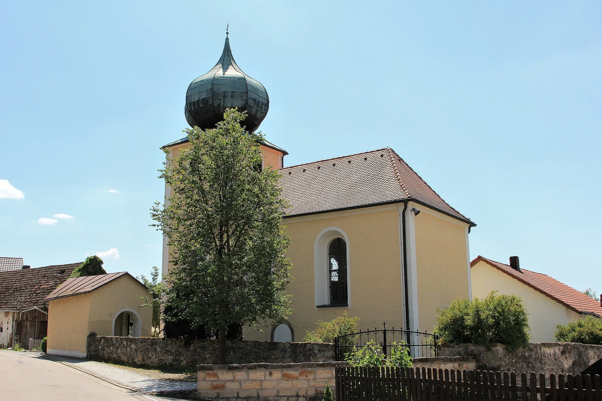 Photo showing: Taxöldern, Kirche St. Johannes der Täufer; Gemeinde Bodenwöhr, Landkreis Schwandorf, Oberpfalz, Bayern