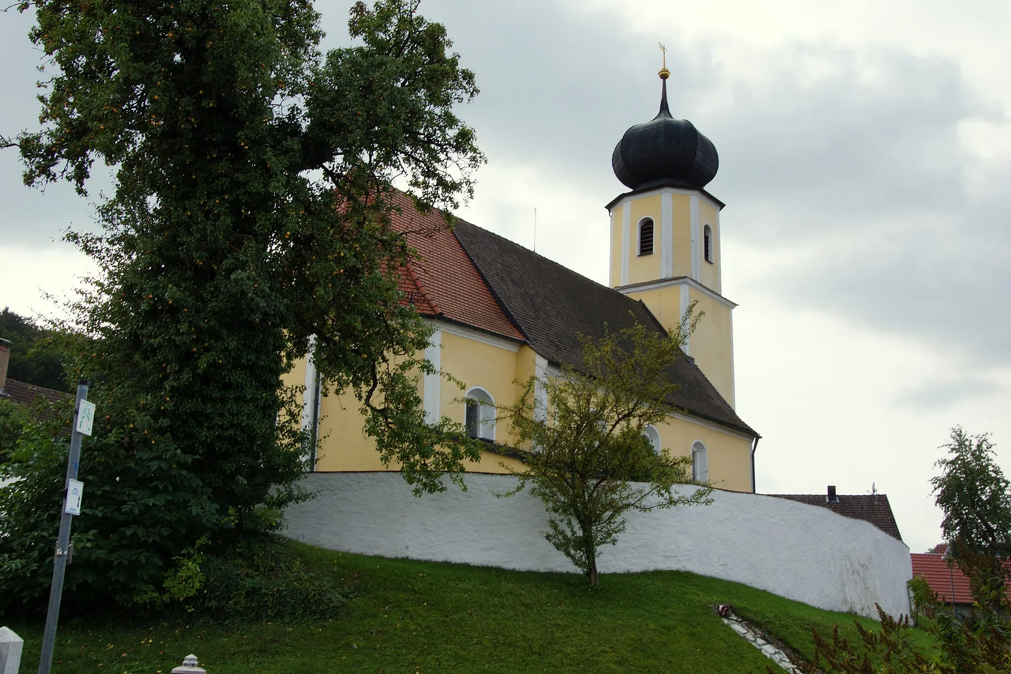 Photo showing: Die katholische Filialkirche St. Katharina in Krappenhofen bei Seubersdorf