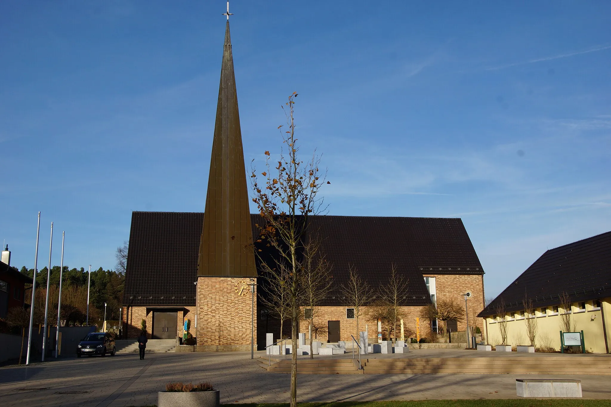 Photo showing: Die katholische Pfarrirche St. Albertus Magnus in Dürnsricht, Gemeinde Fensterbach