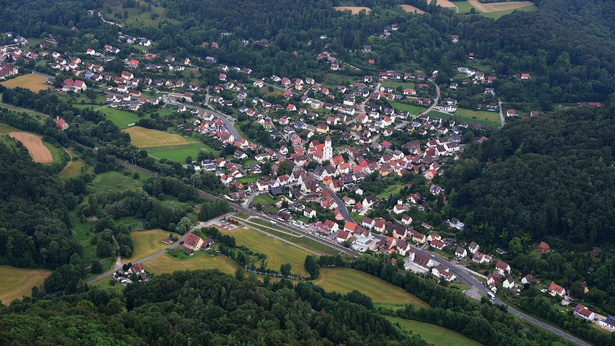 Photo showing: Pommelsbrunn, Luftaufnahme (2016)
