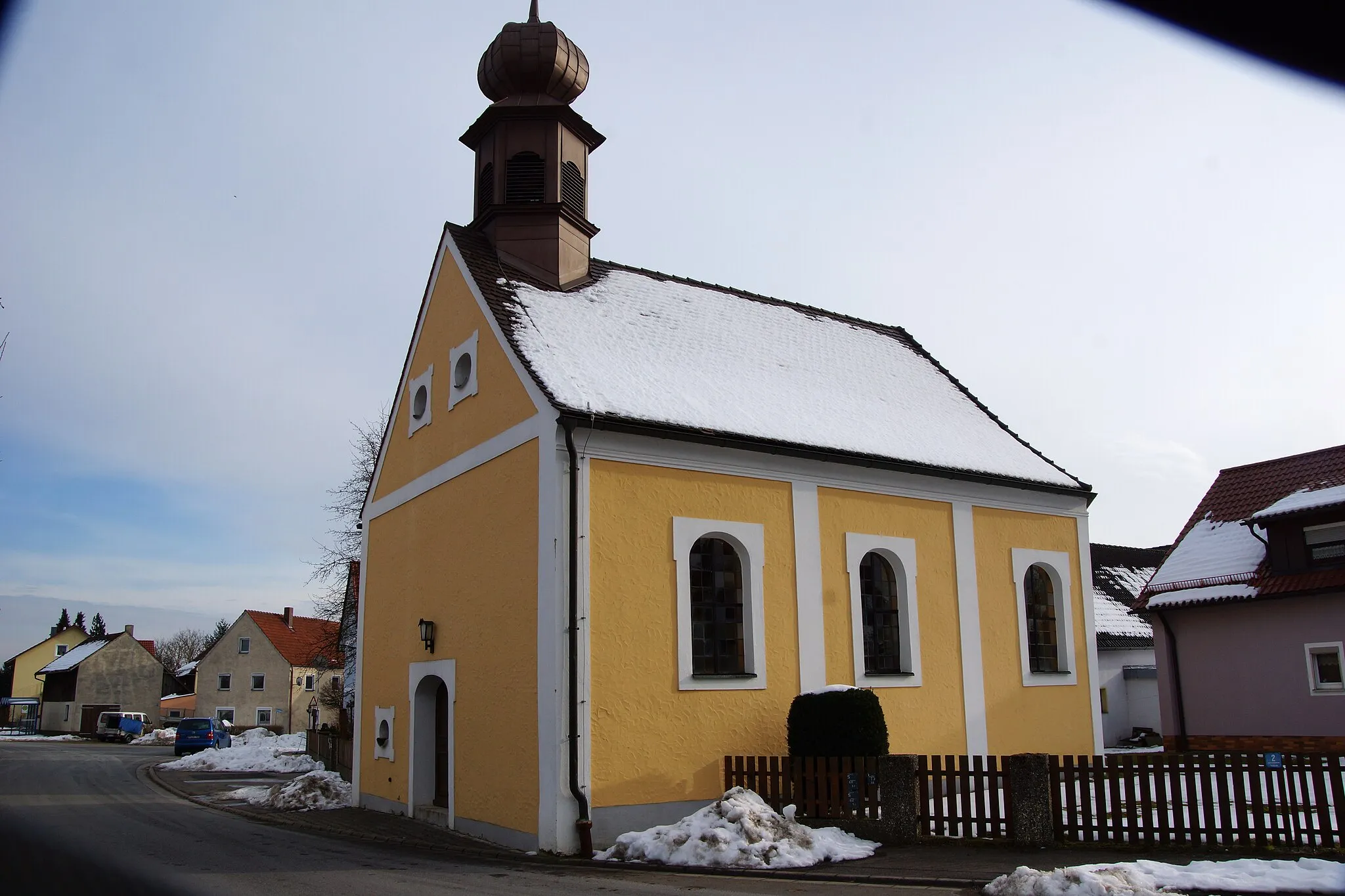 Photo showing: Die katholische Filialkirche St. Franz Xaver in Garsdorf bei Amberg