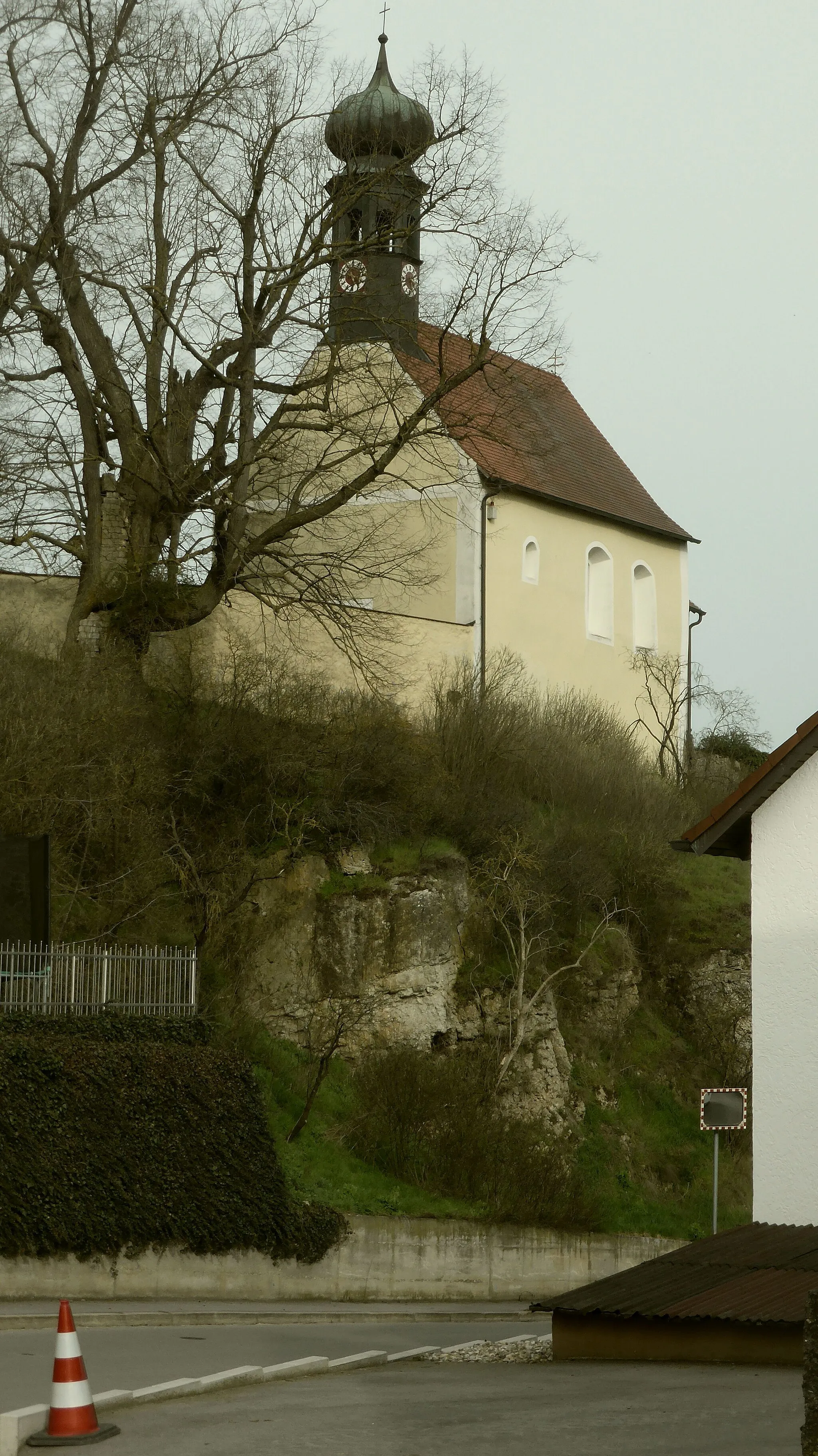 Photo showing: Eich-Nebenkirche