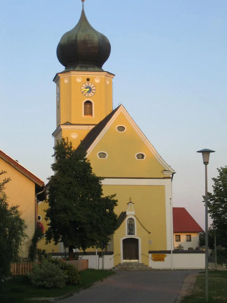 Photo showing: Pfarrkirche Mariä Himmelfahrt in Eutenhofen