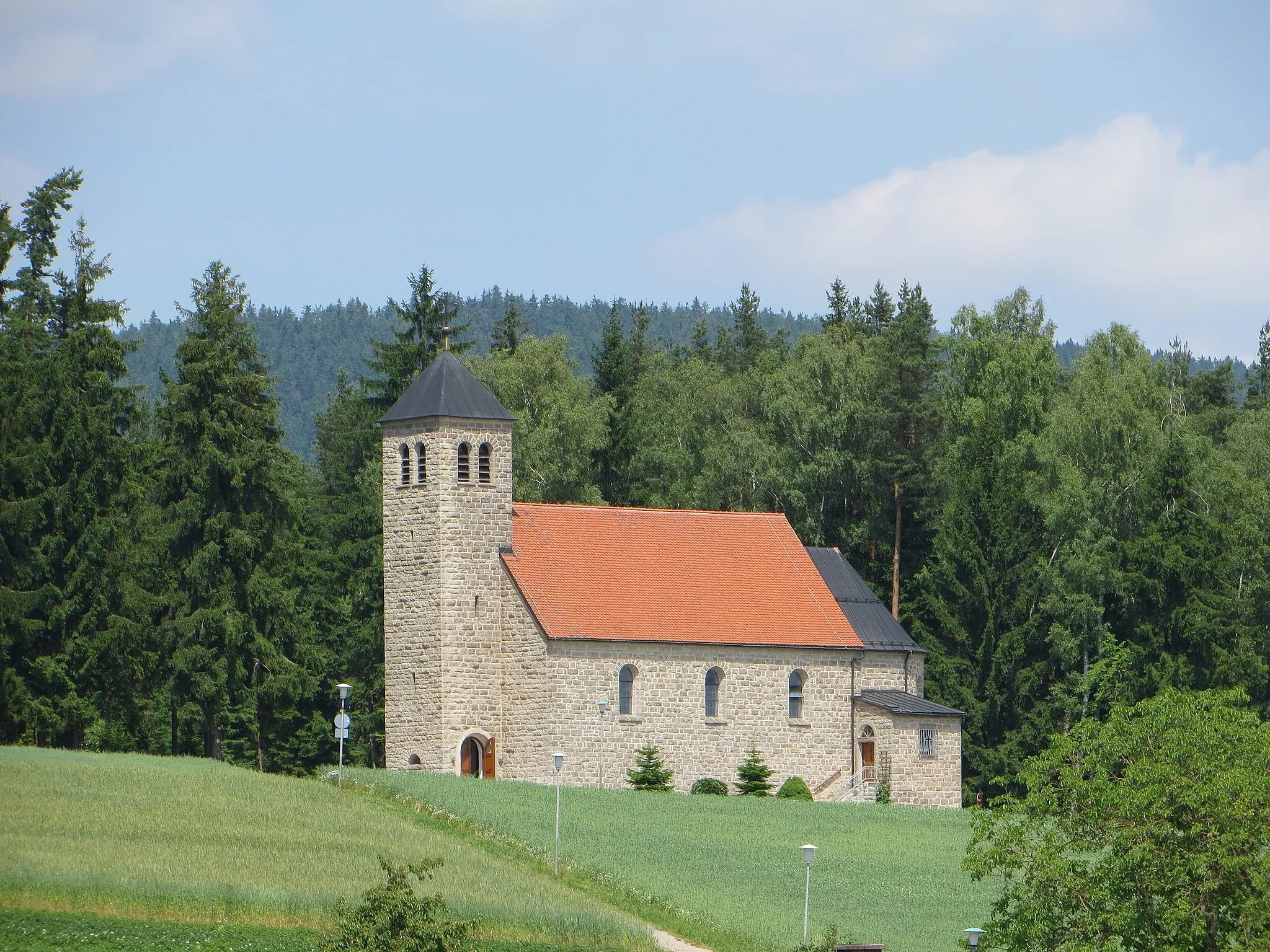 Photo showing: Steinwaldkirche St.Peter in Wäldern bei Erbendorf