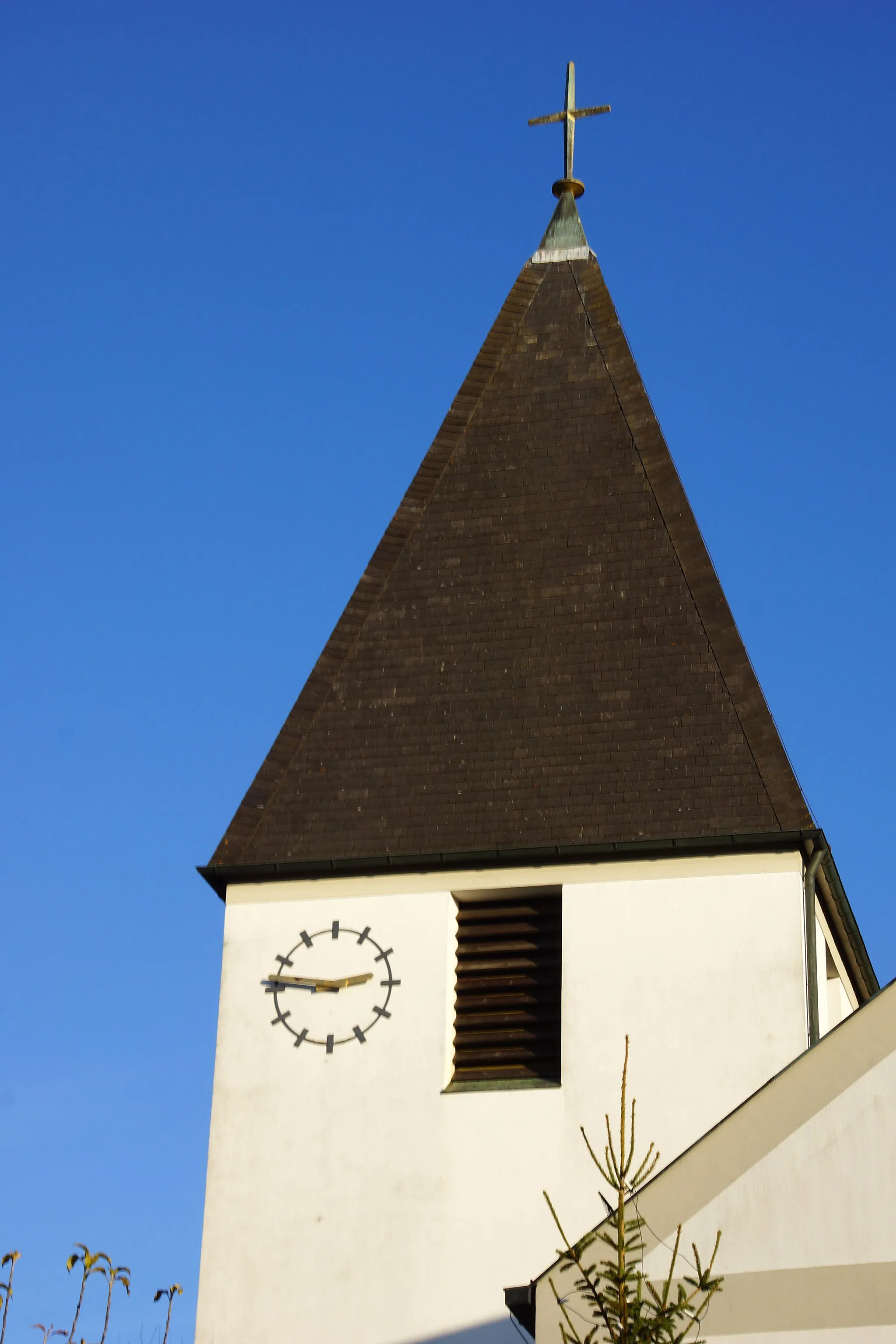 Photo showing: Die katholische Pfarrkirche Mariä Himmelfahrt in Wissing bei Seubersdorf