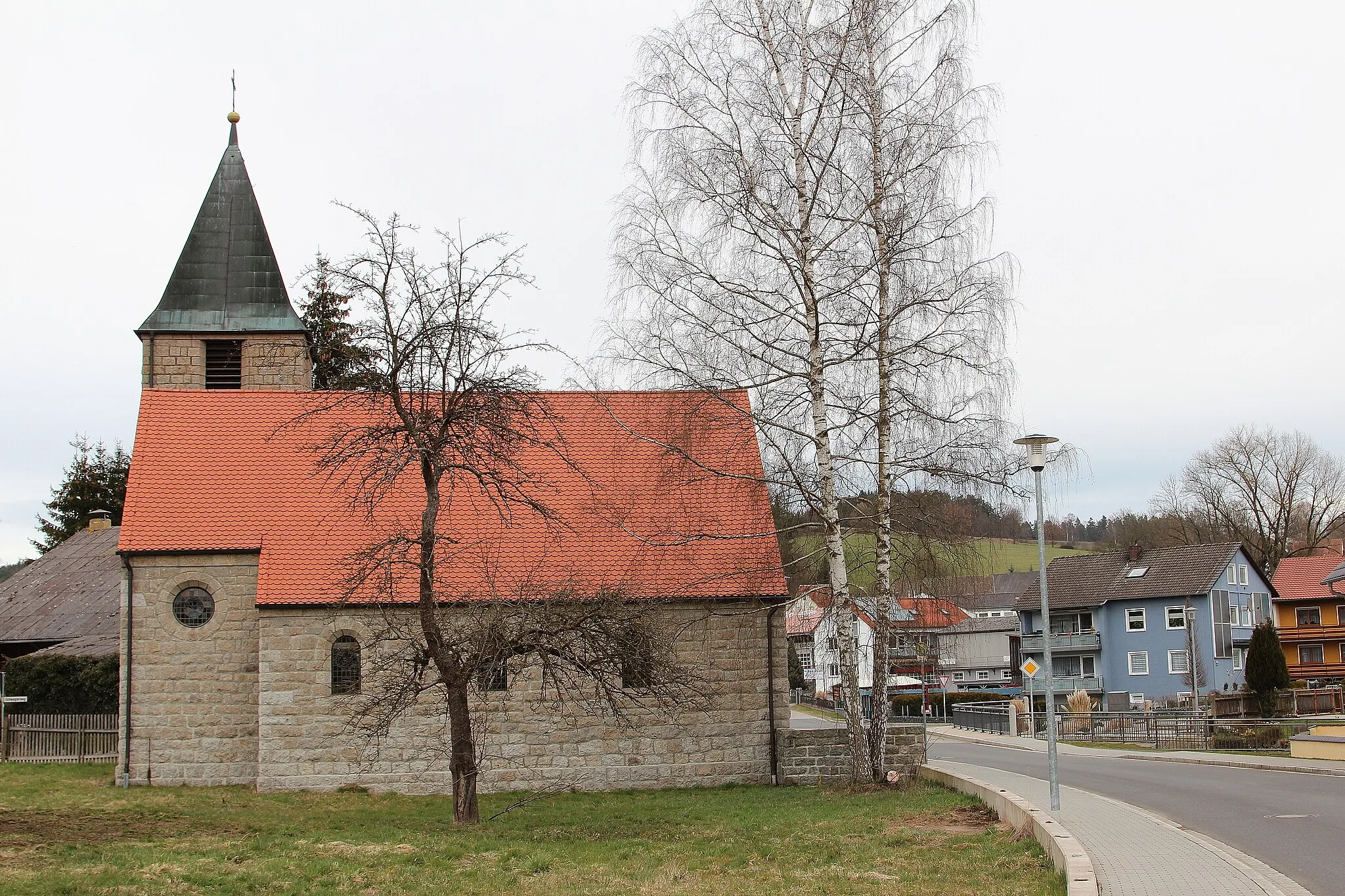 Photo showing: Kaimling, Kirche zur Ehre der Unbefleckten Empfängnis; Stadt Vohenstrauß, Landkreis Neustadt an der Waldnaab, Oberpfalz, Bayern