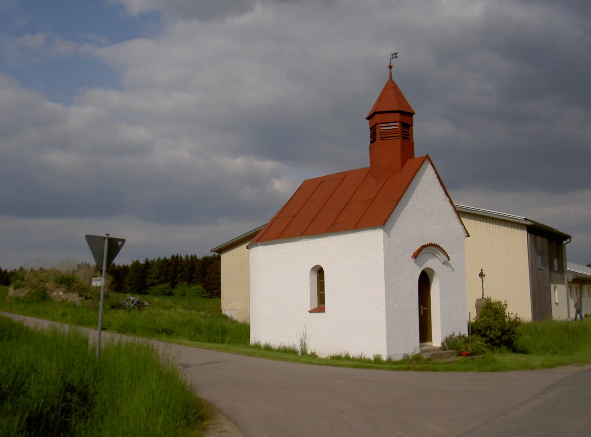 Photo showing: Wegkapelle (Plößhöfe)