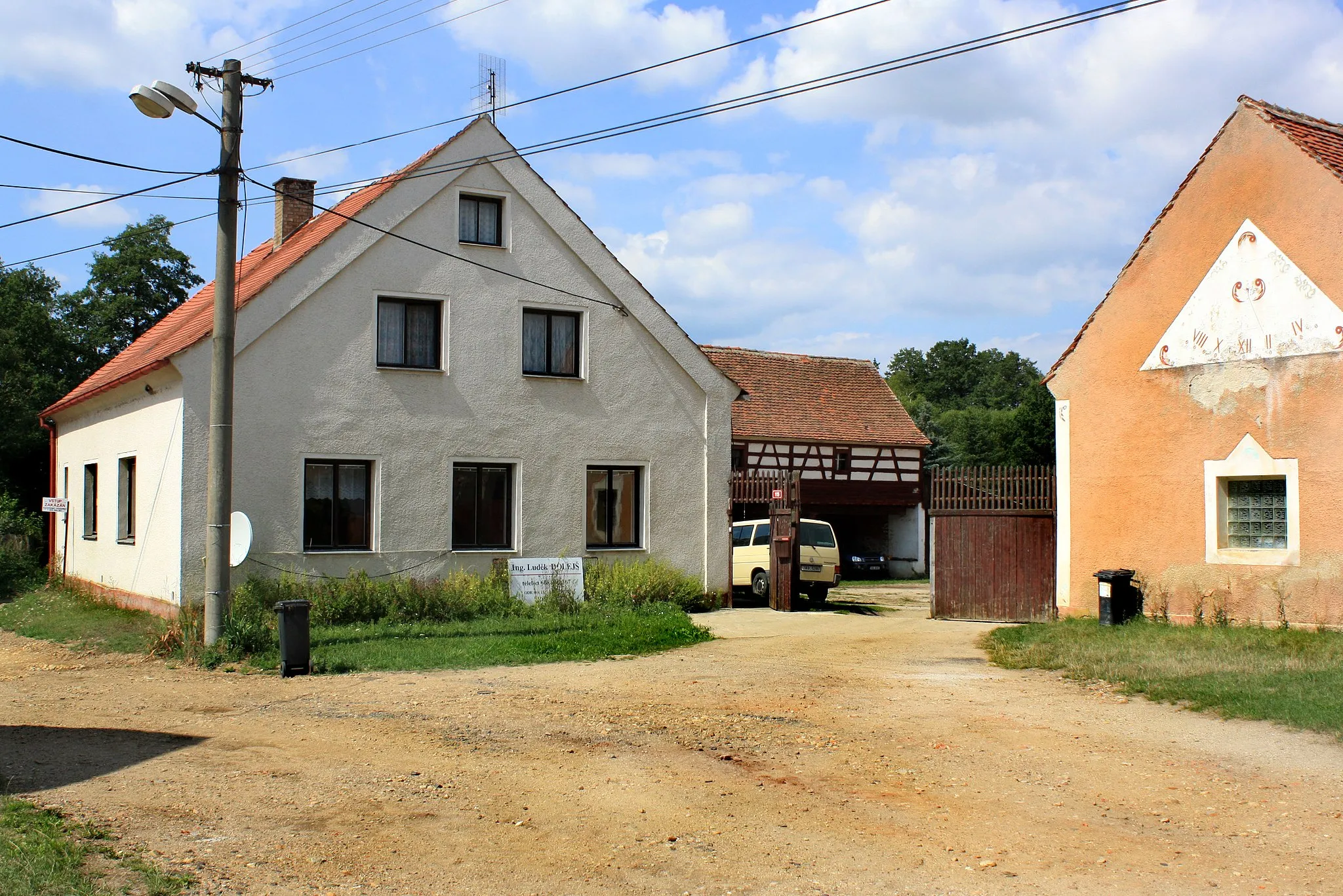 Photo showing: Old farm in Odrava, Czech Republic