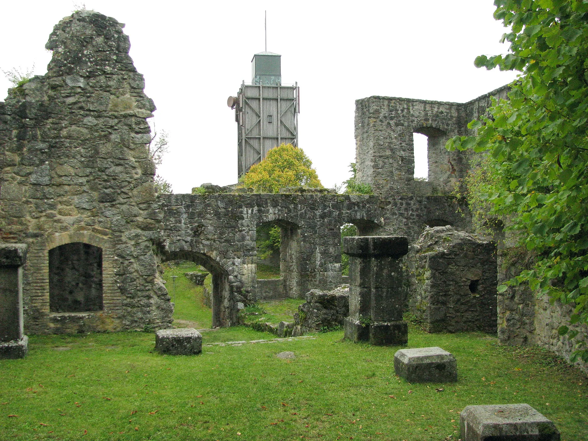 Photo showing: Ruine der Burg Brennberg