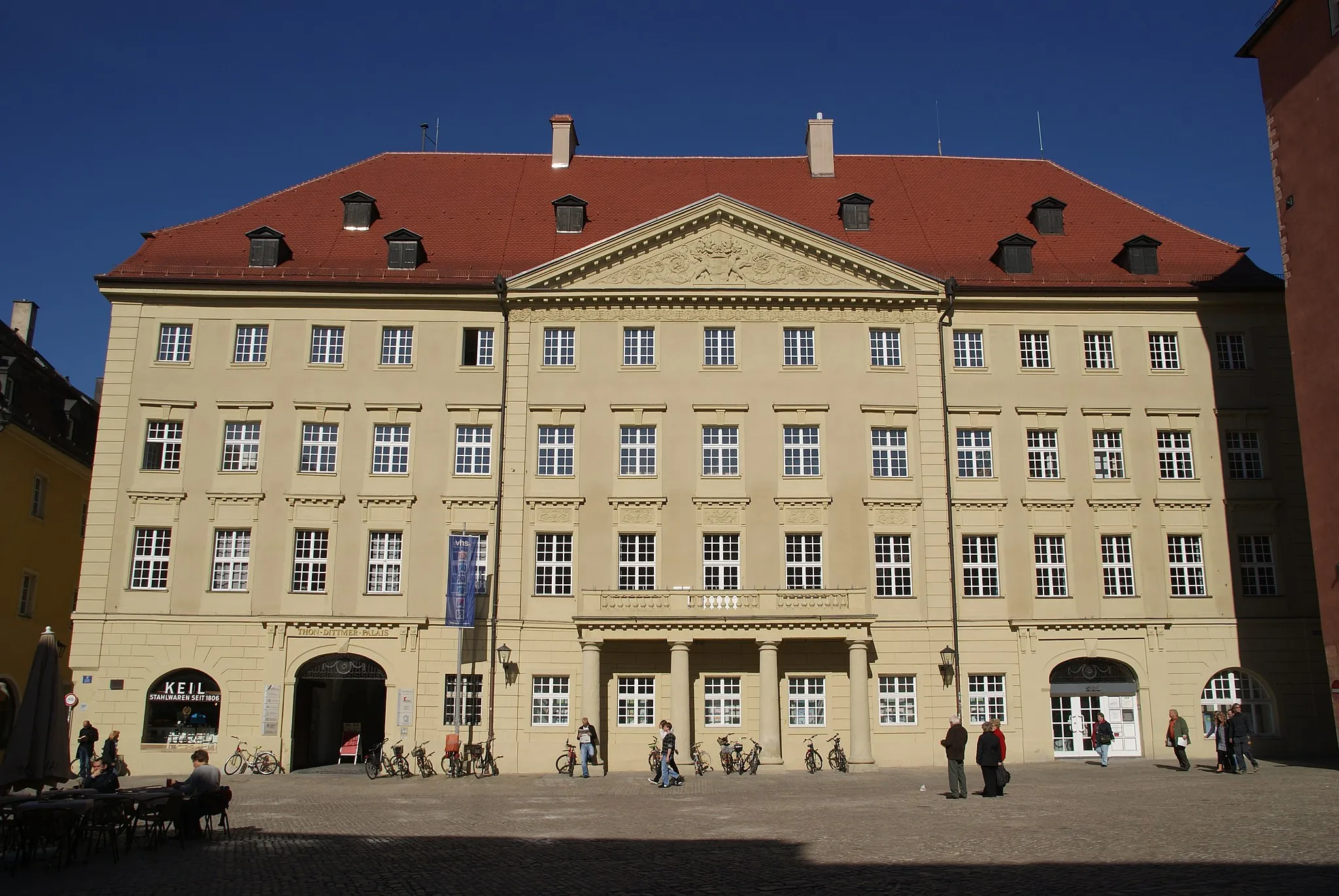 Photo showing: This is a picture of the Bavarian Baudenkmal (cultural heritage monument) with the ID