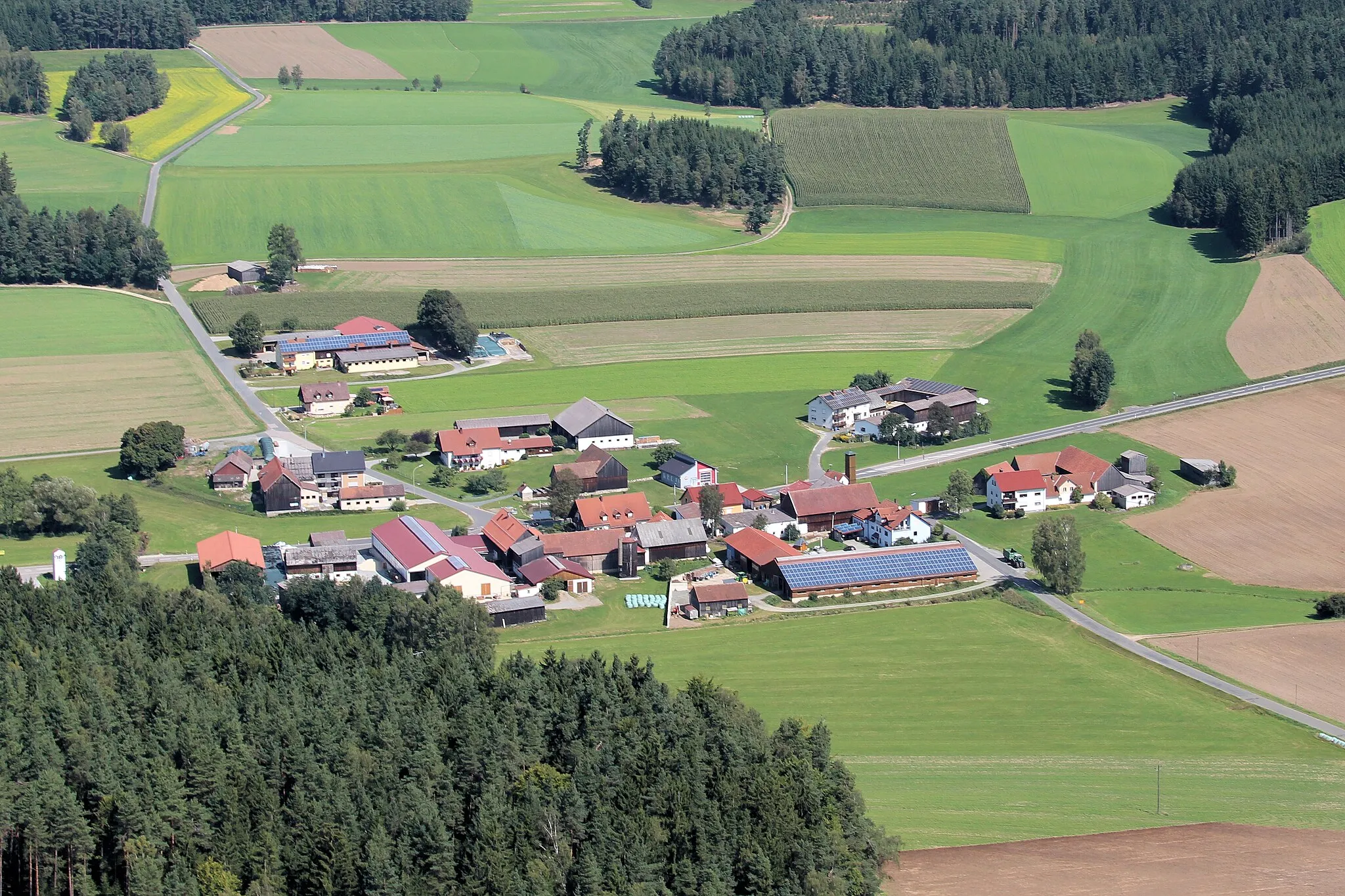 Photo showing: Lerau, Gemeinde Leuchtenberg, Landkreis Neustadt an der Waldnaab, Oberpfalz, Bayern