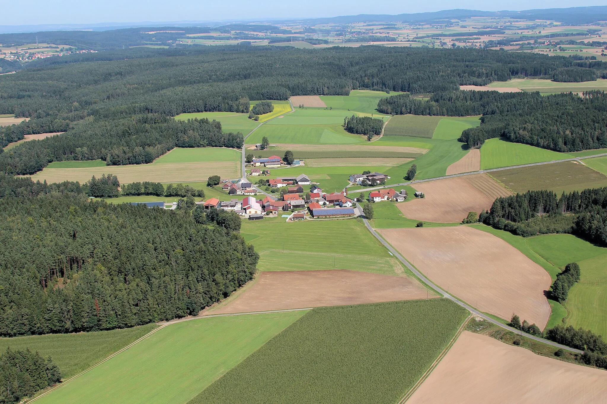 Photo showing: Lerau, Gemeinde Leuchtenberg, Landkreis Neustadt an der Waldnaab, Oberpfalz, Bayern