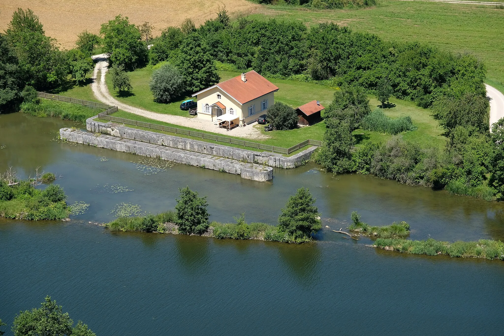 Photo showing: Blick von der Burg Eggersberg auf den alten Kanal