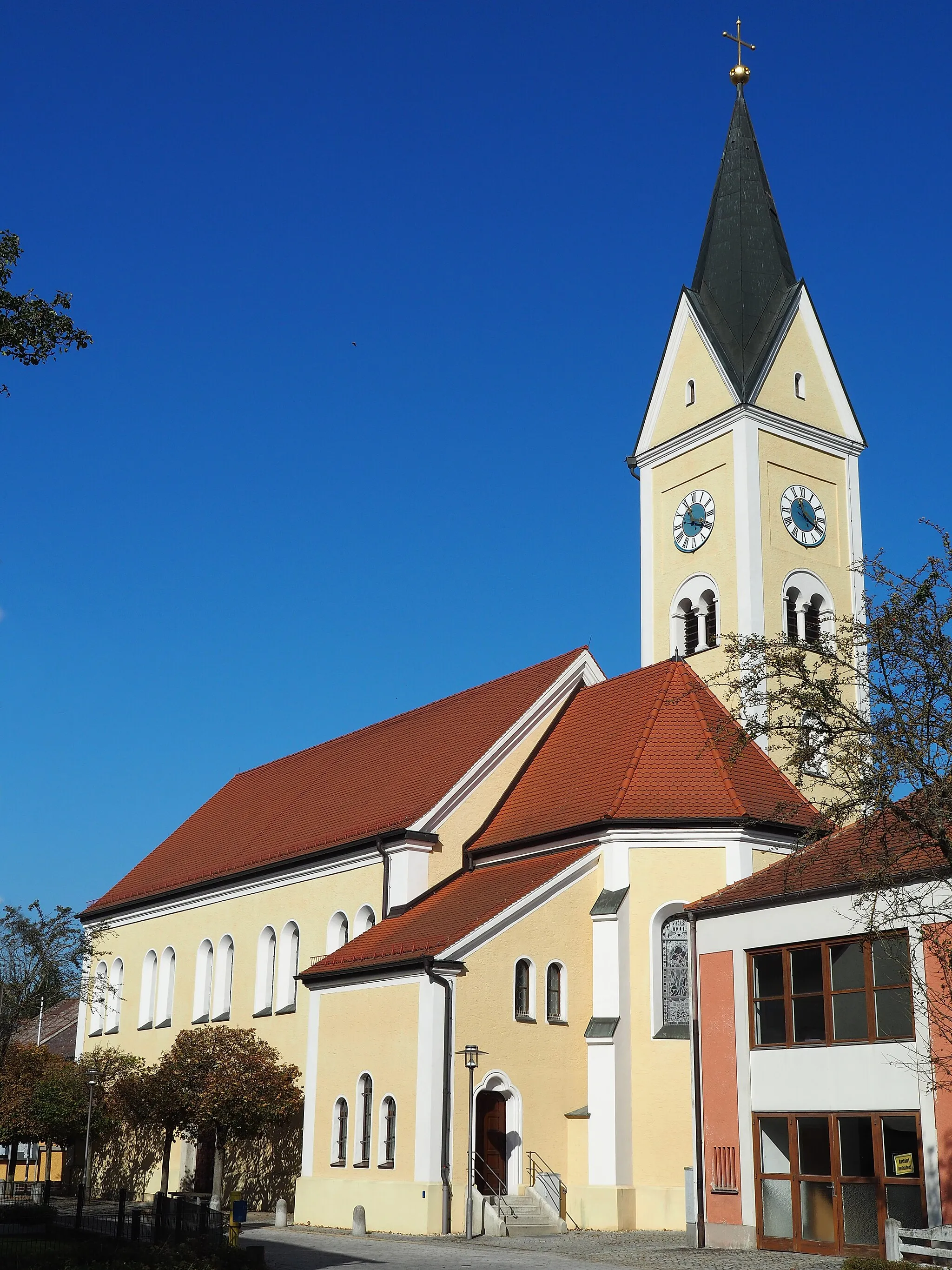 Photo showing: Kirche Kareth