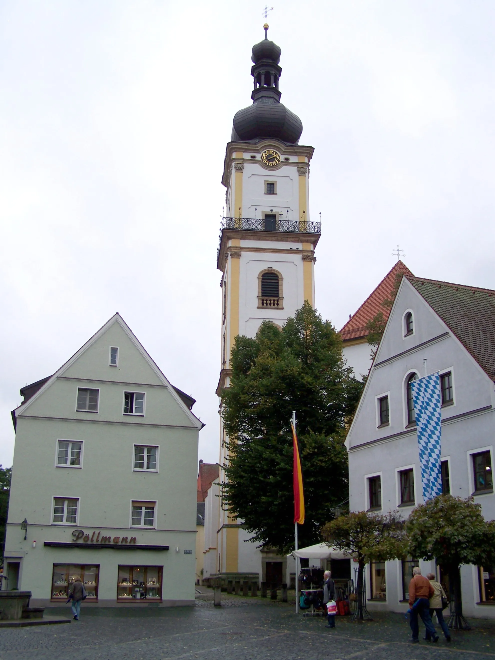 Photo showing: Weiden - Kirche St. Michael