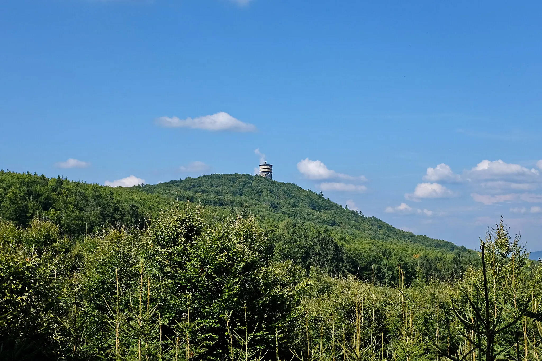 Photo showing: Velký Zvon, bývalá vojenská pozorovatelna, Český les, okres Domažlice