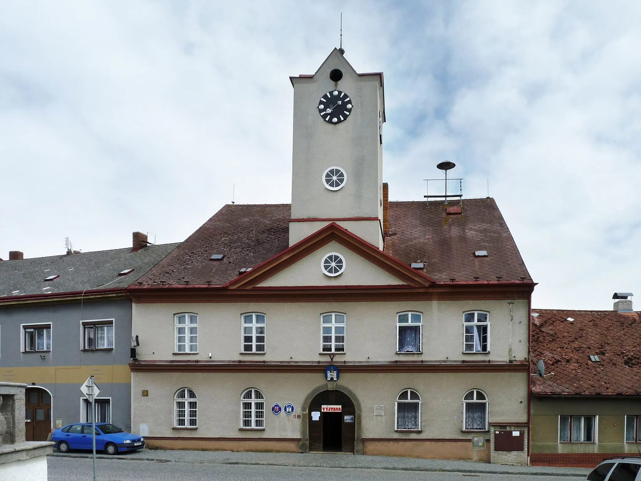 Photo showing: Town hall building in the town of Strážov, Klatovy District, Czech Republic.