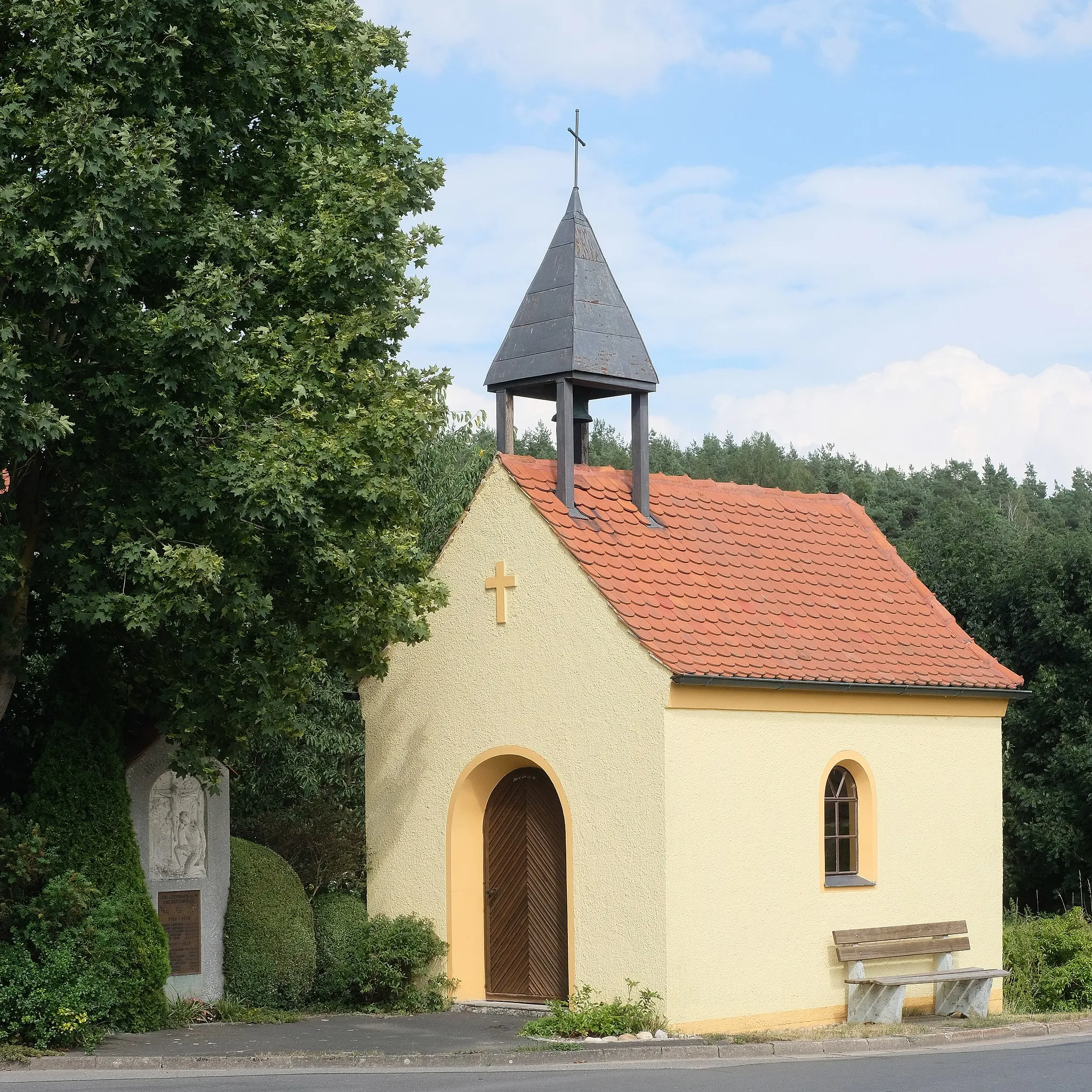 Photo showing: Chapel Untersteinbach, Hirschau-Untersteinbach, district Amberg-Sulzbach, Bavaria, Germany