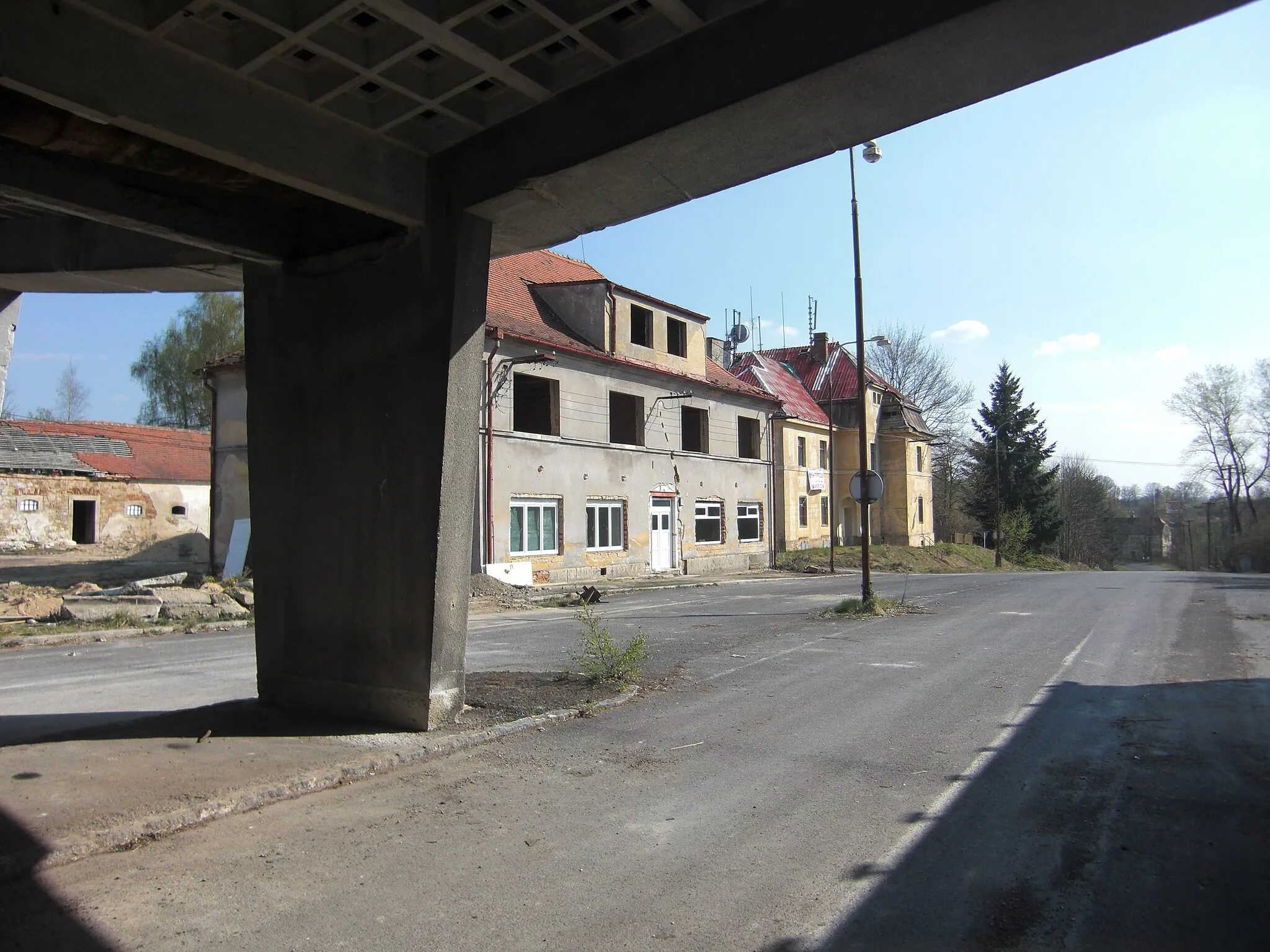 Photo showing: Border crossing