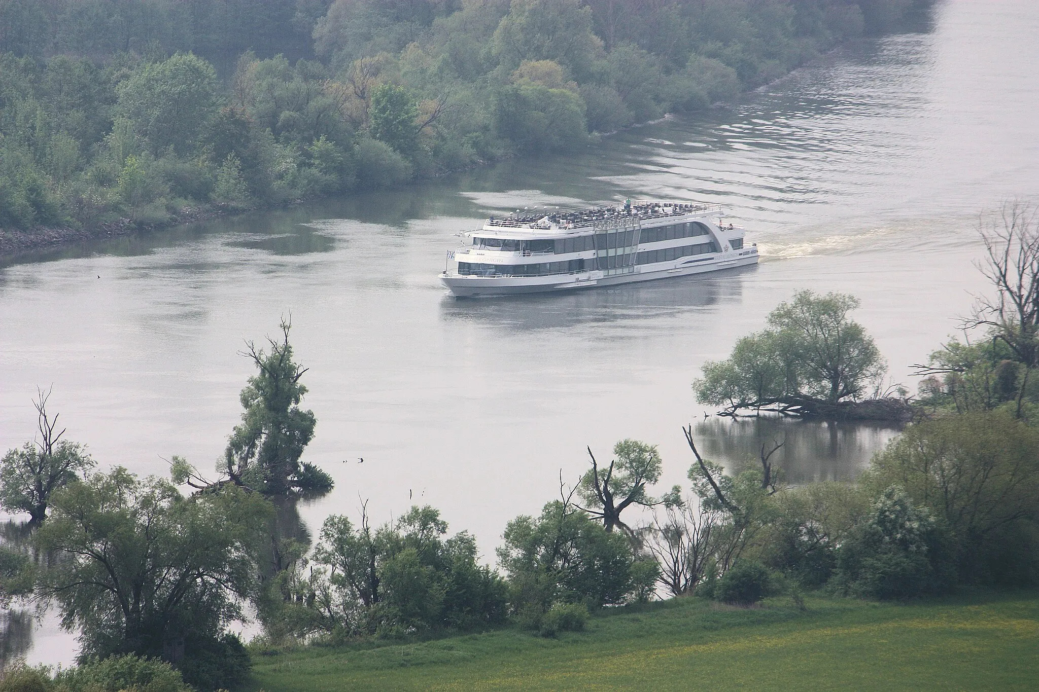 Photo showing: Donaustauf, view from the ruined castle to the Danube