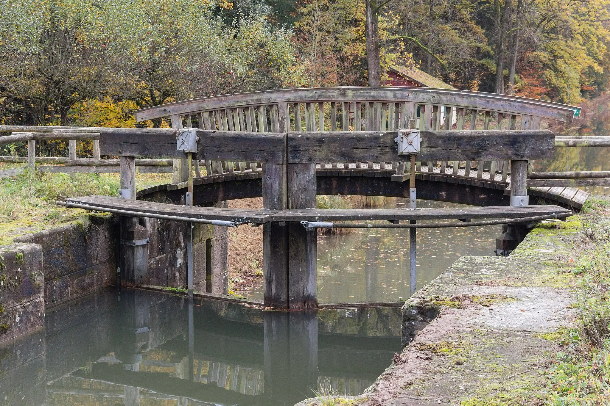 Photo showing: Ludwig-Donau-Main-Kanal, Schleuse 33, Schleusentor, Unterhaupt