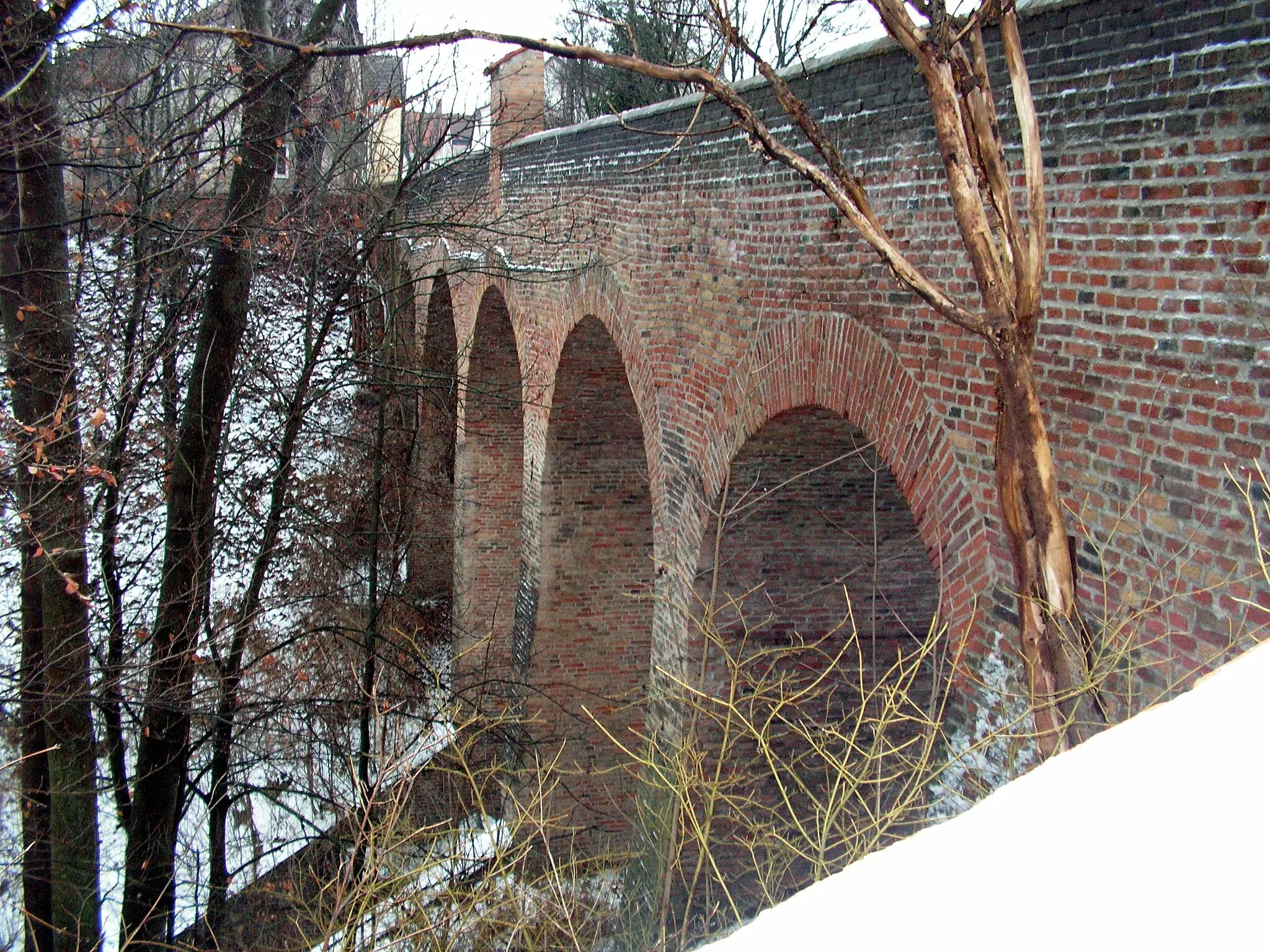 Photo showing: Hochbrücke in Dingolfing von Südwesten