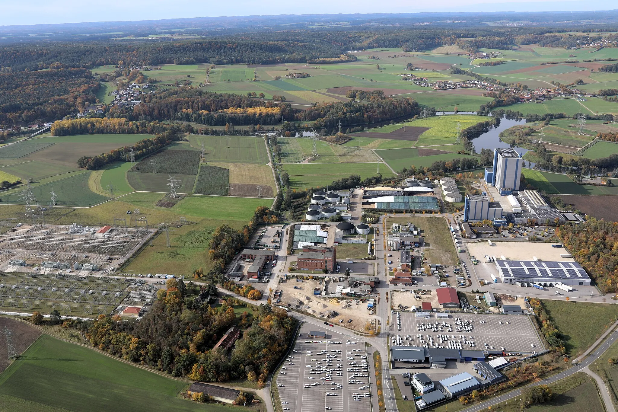 Photo showing: Bayernwerk in Dachelhofen, Stadt Schwandorf, Landkreis Schwandorf, Oberpfalz, Bayern