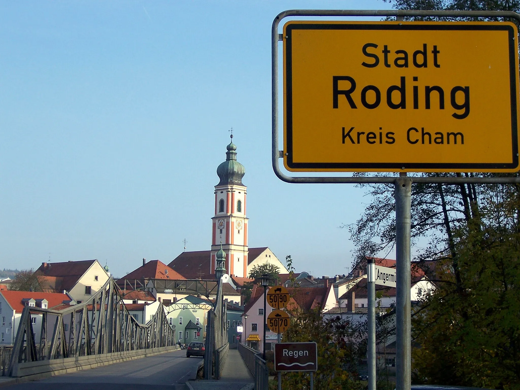 Photo showing: Roding - Stadtansicht von der Regenbrücke aus