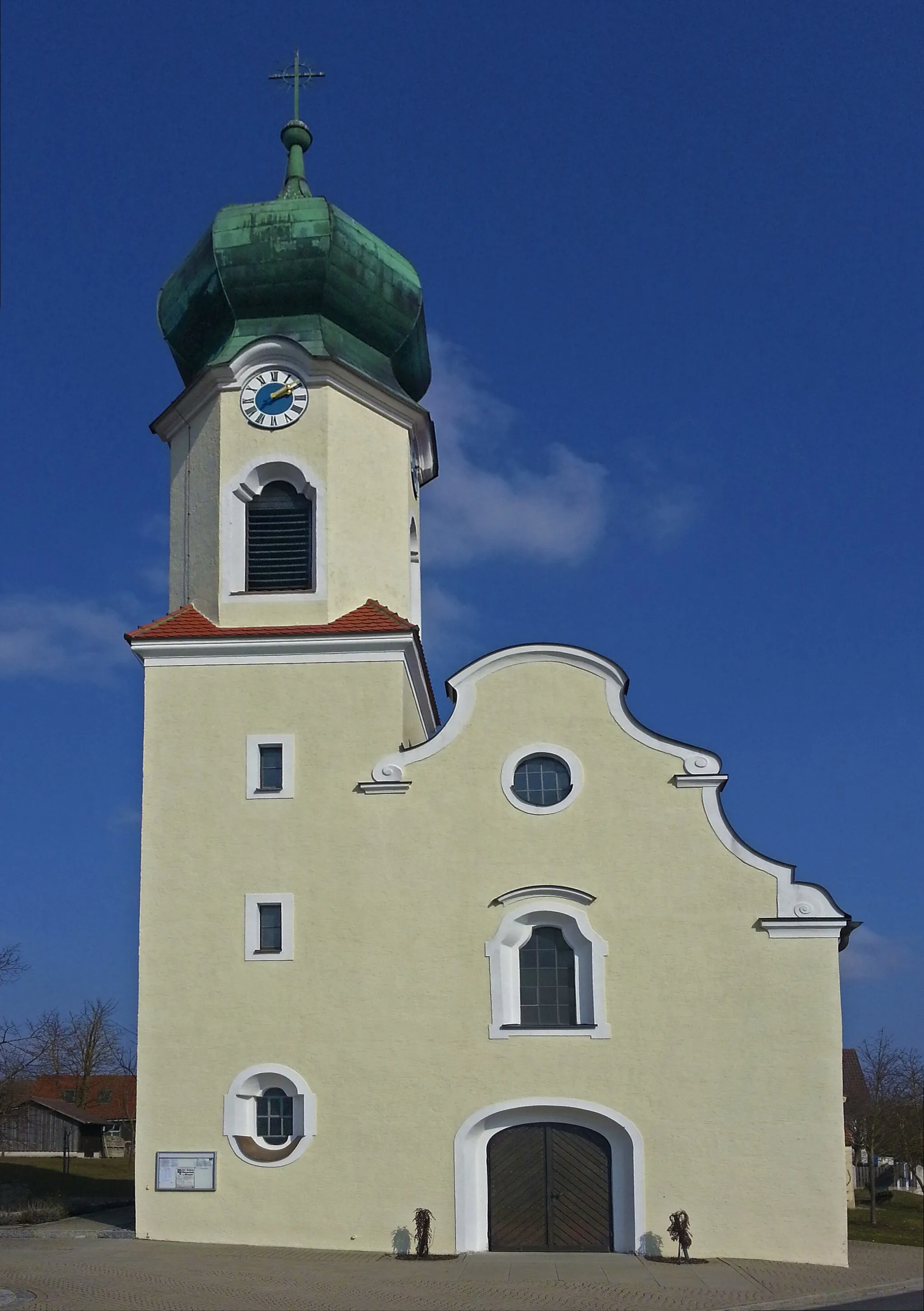 Photo showing: Pfarrkirche St. Mauritius in Willenhofen